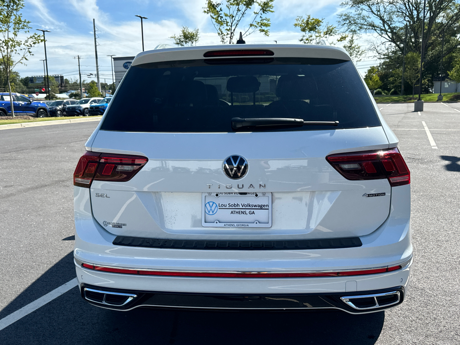 2024 Volkswagen Tiguan 2.0T SEL R-Line 4