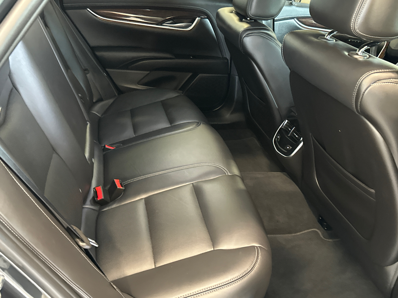 2016 Cadillac XTS Luxury 11