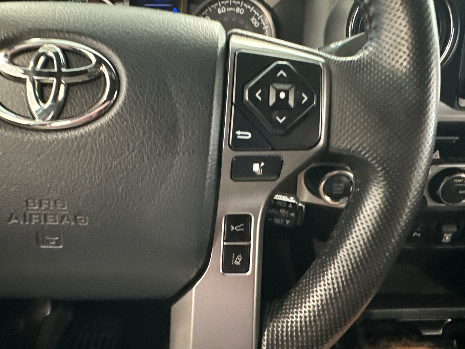 2020 Toyota Tacoma Limited 21