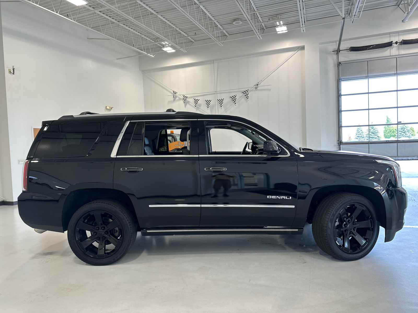 2019 GMC Yukon Denali 5