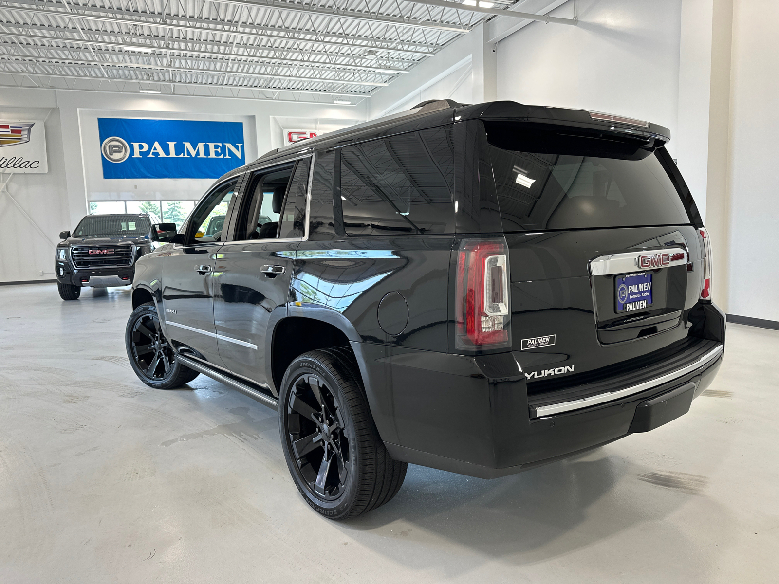 2019 GMC Yukon Denali 8