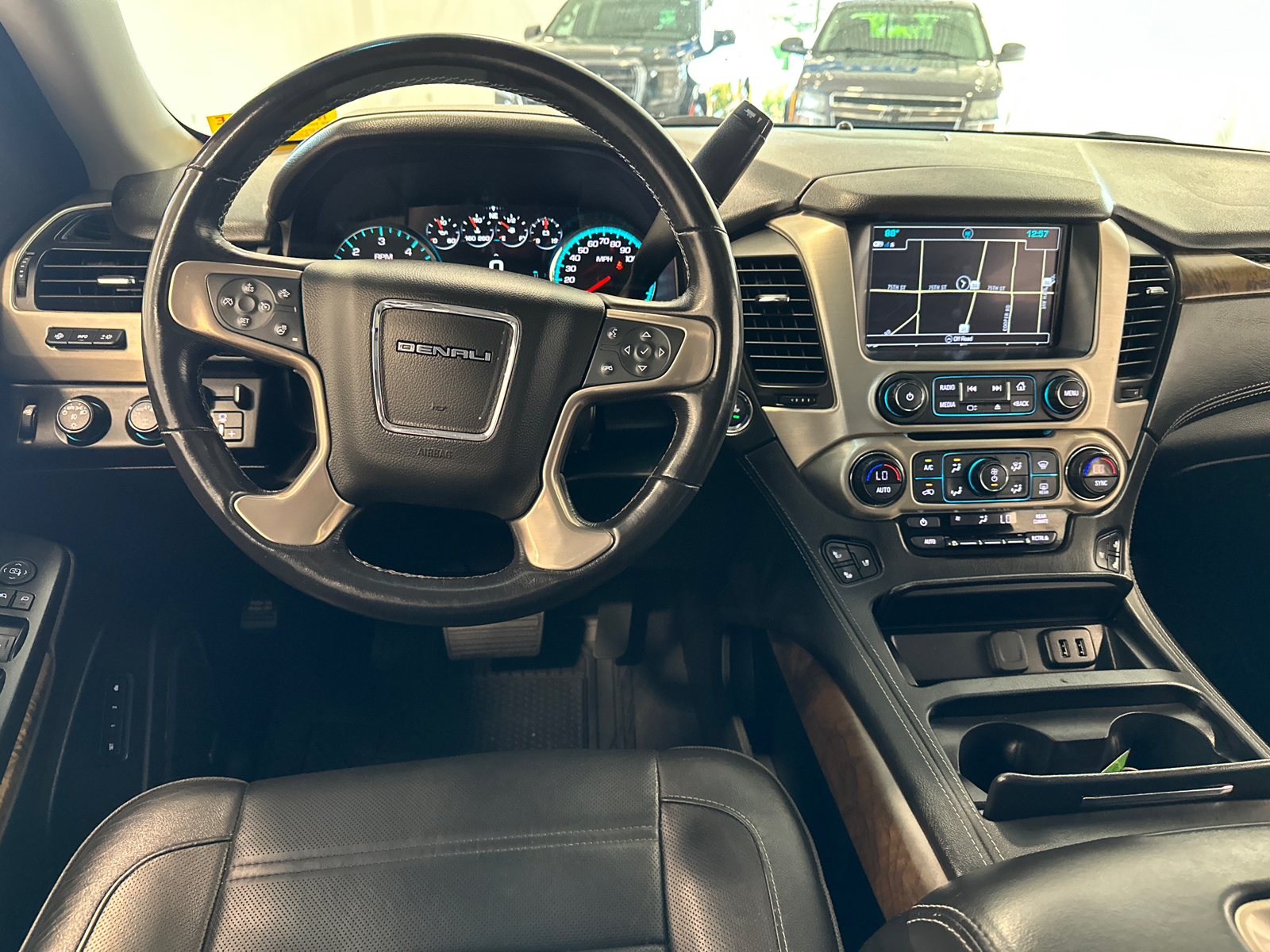 2019 GMC Yukon Denali 16