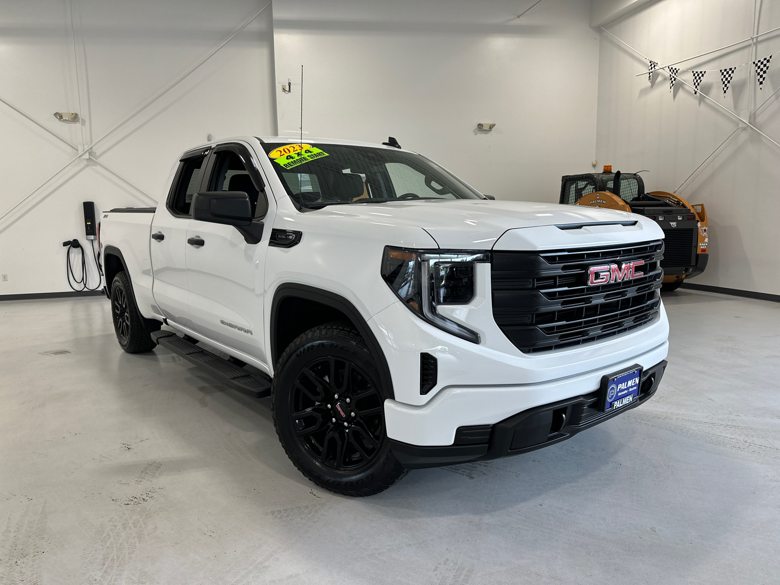 2023 GMC Sierra 1500 Pro 4