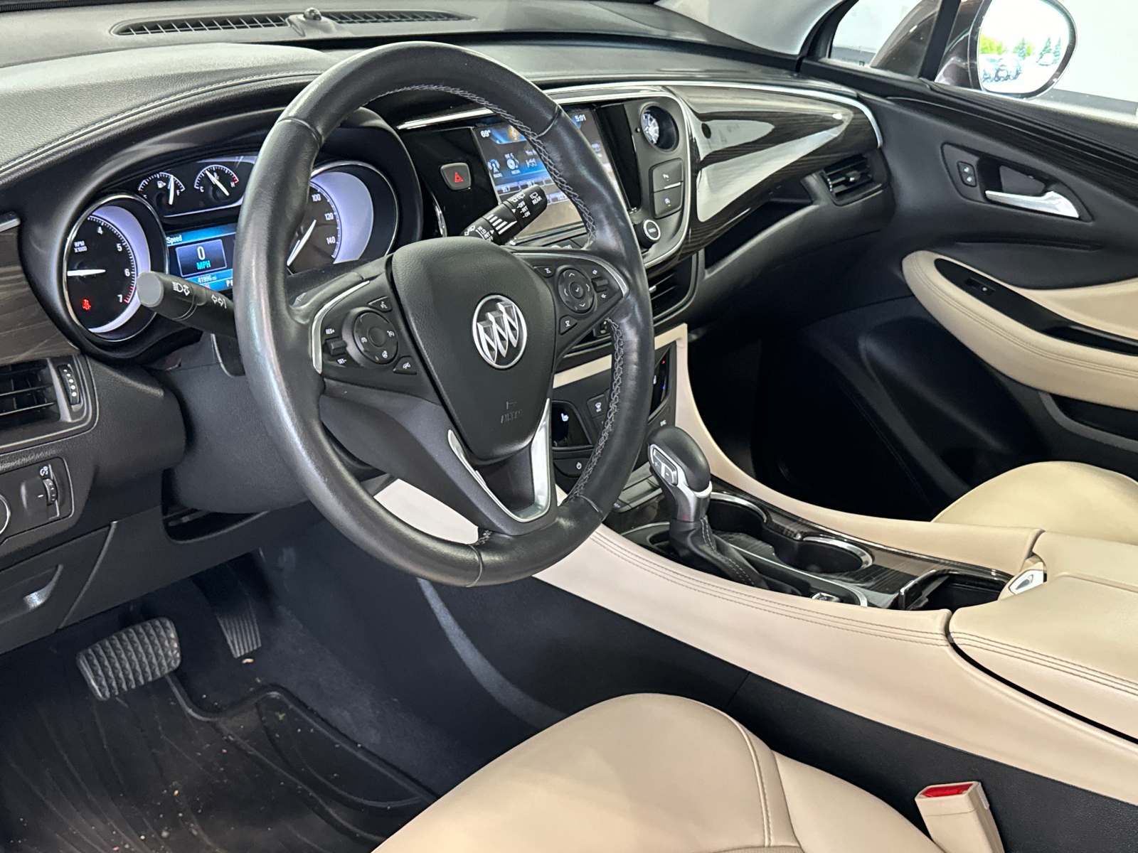 2020 Buick Envision Essence 23