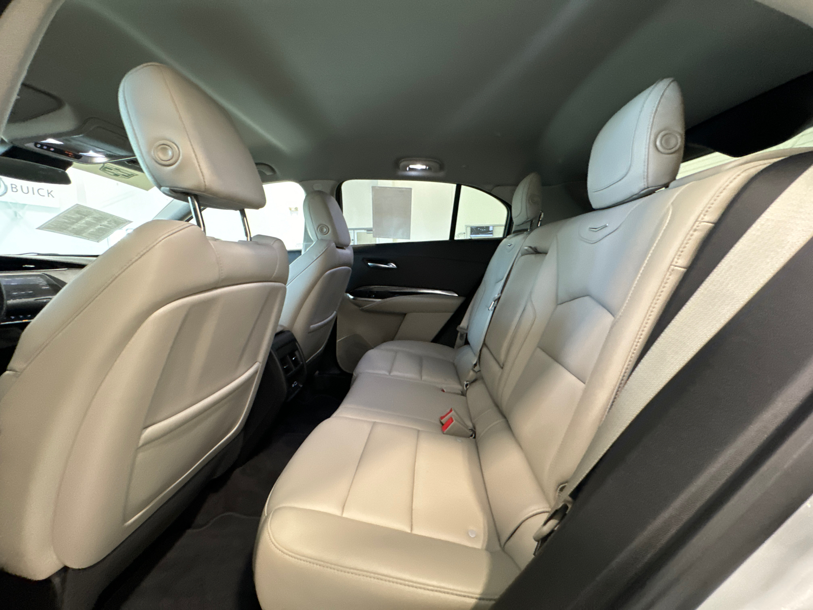 2020 Cadillac XT4 Luxury 23