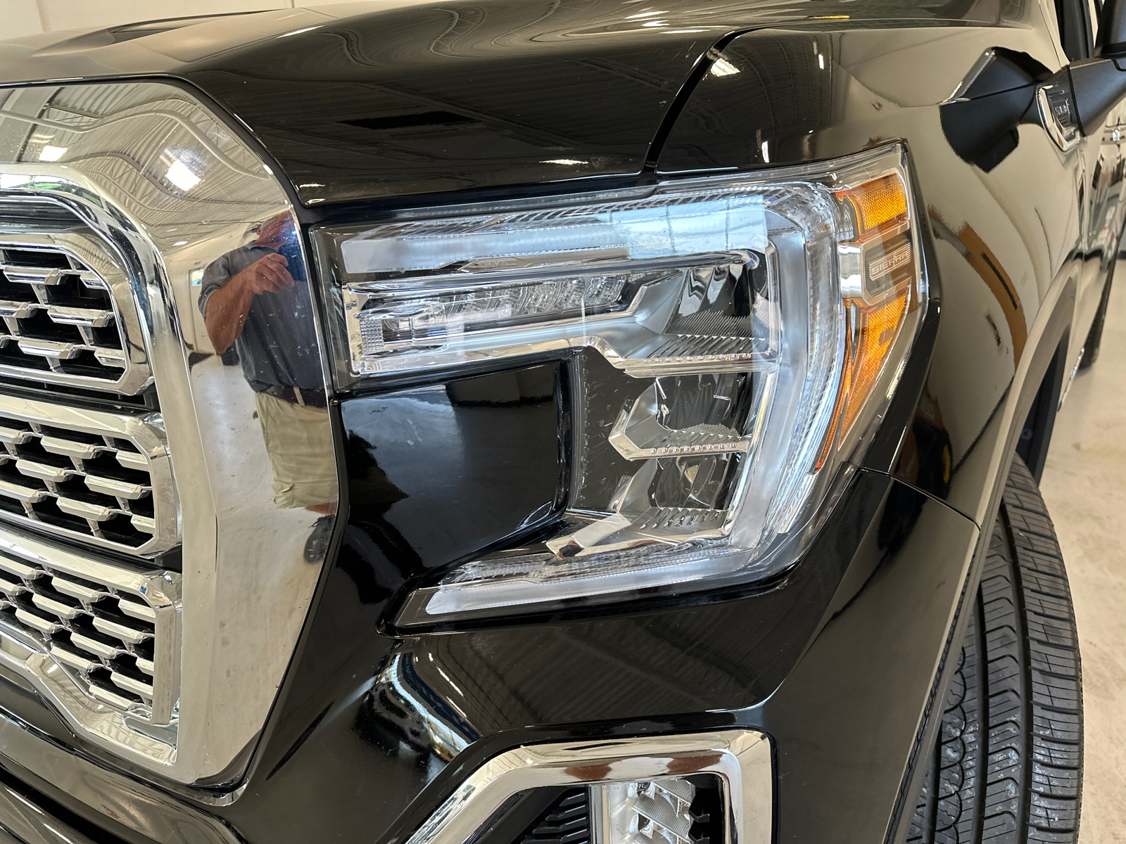 2022 GMC Sierra 1500 Limited Denali 11