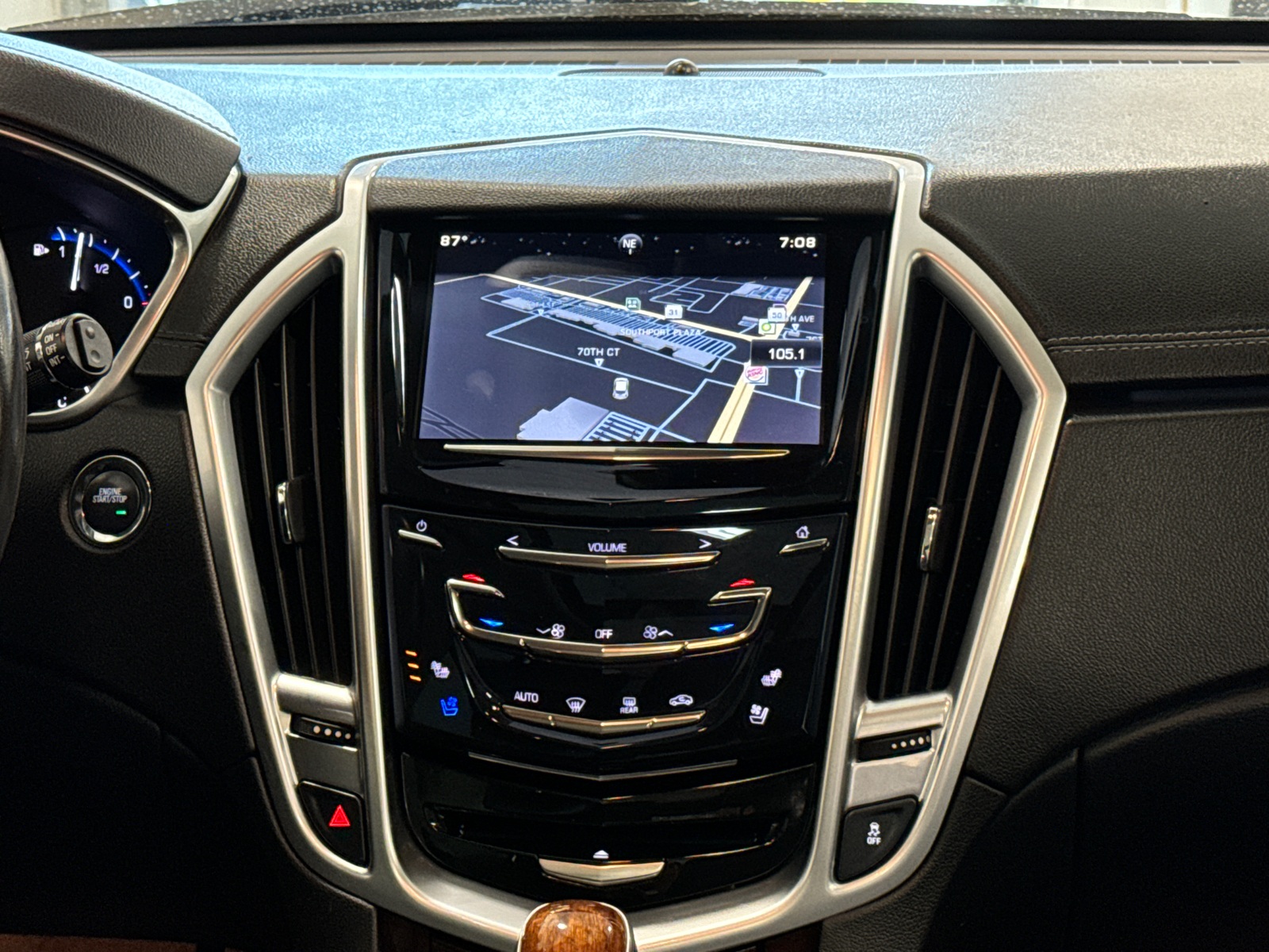 2015 Cadillac SRX Premium 24