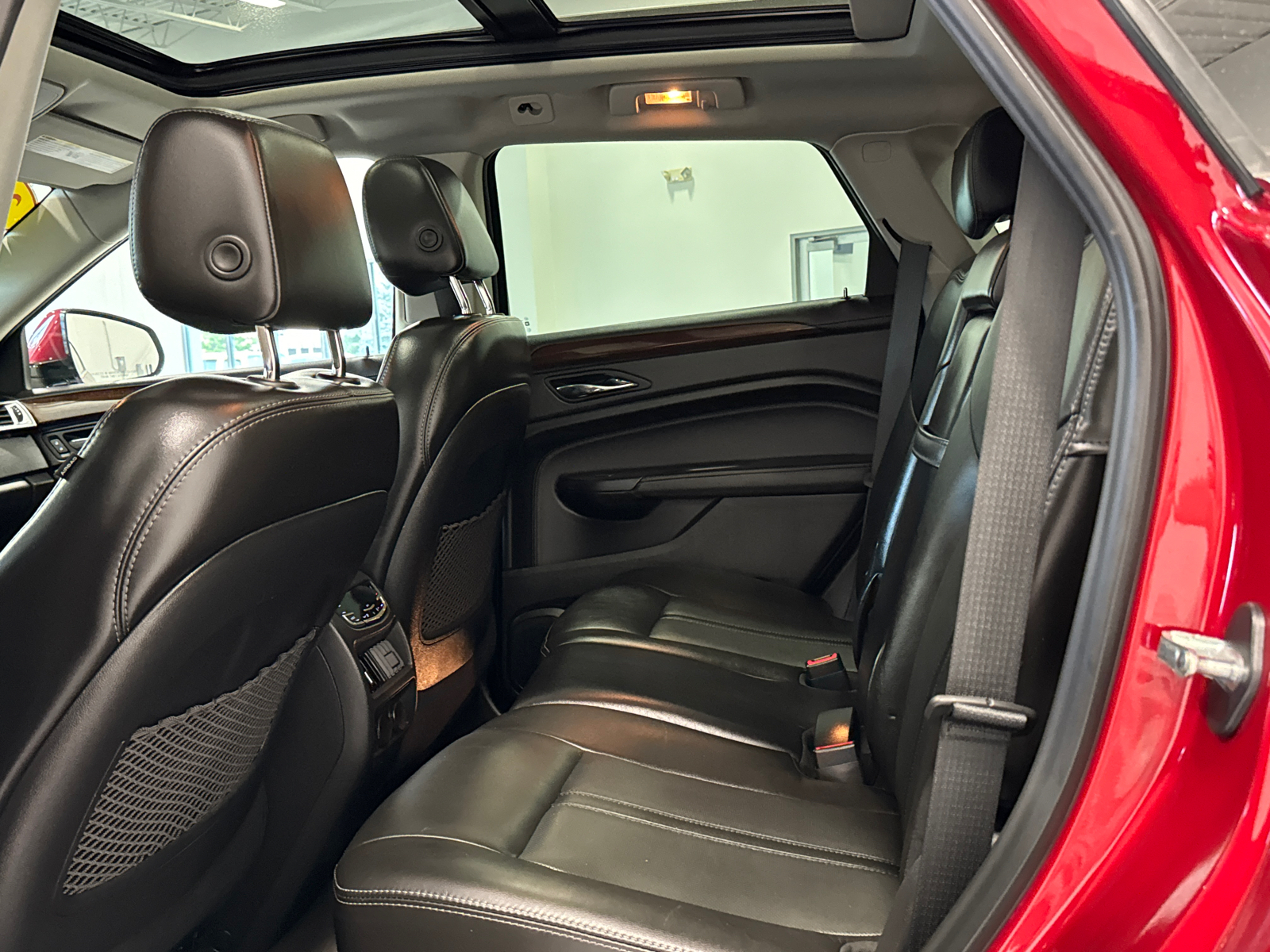 2015 Cadillac SRX Premium 34