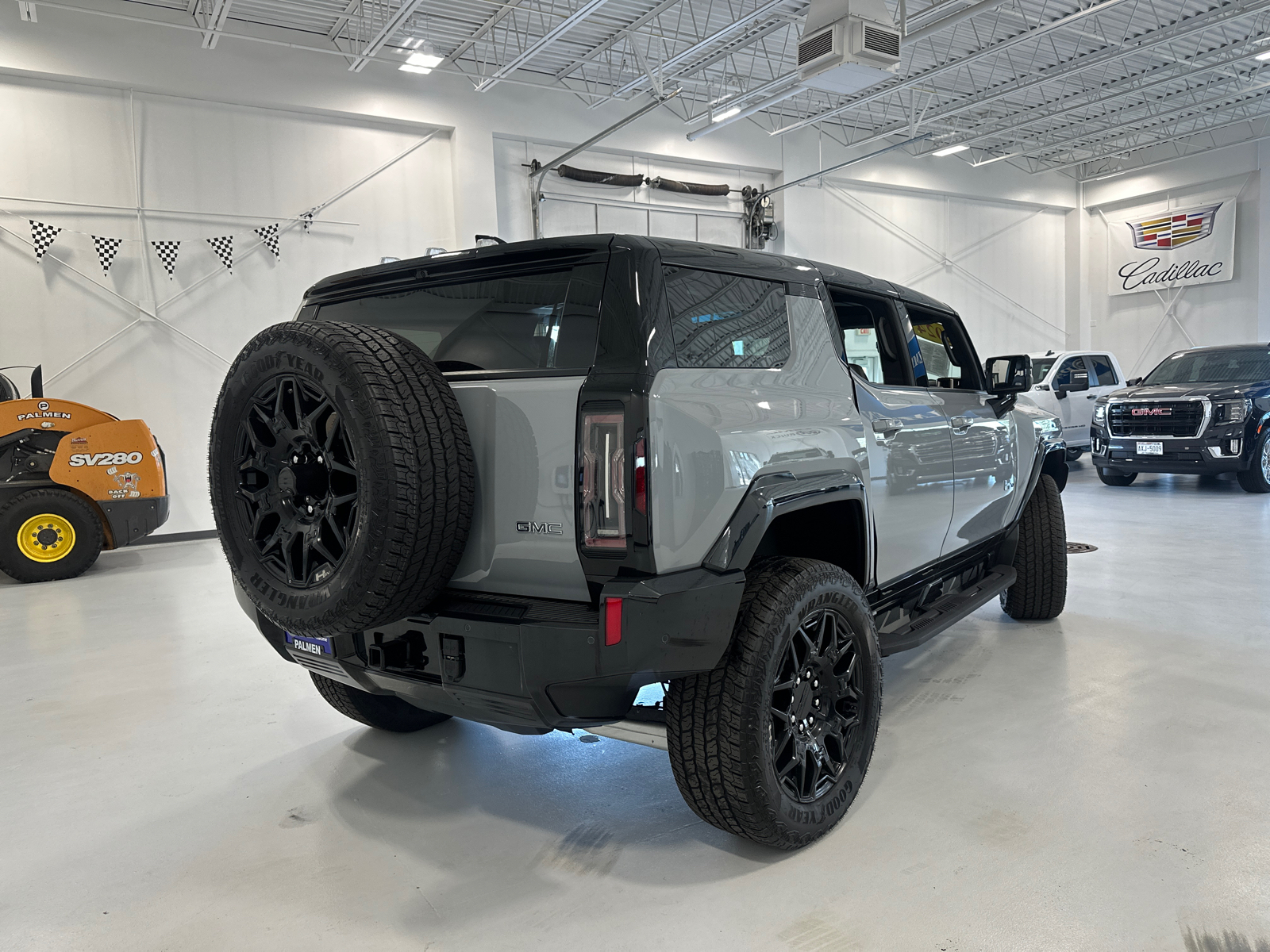 2024 GMC Hummer EV SUV 2X 6