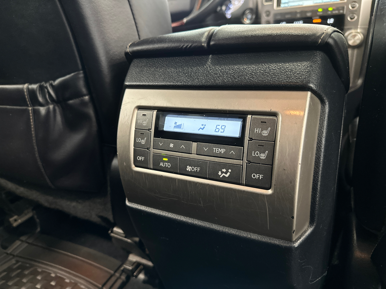 2011 Lexus GX 460 Premium 37