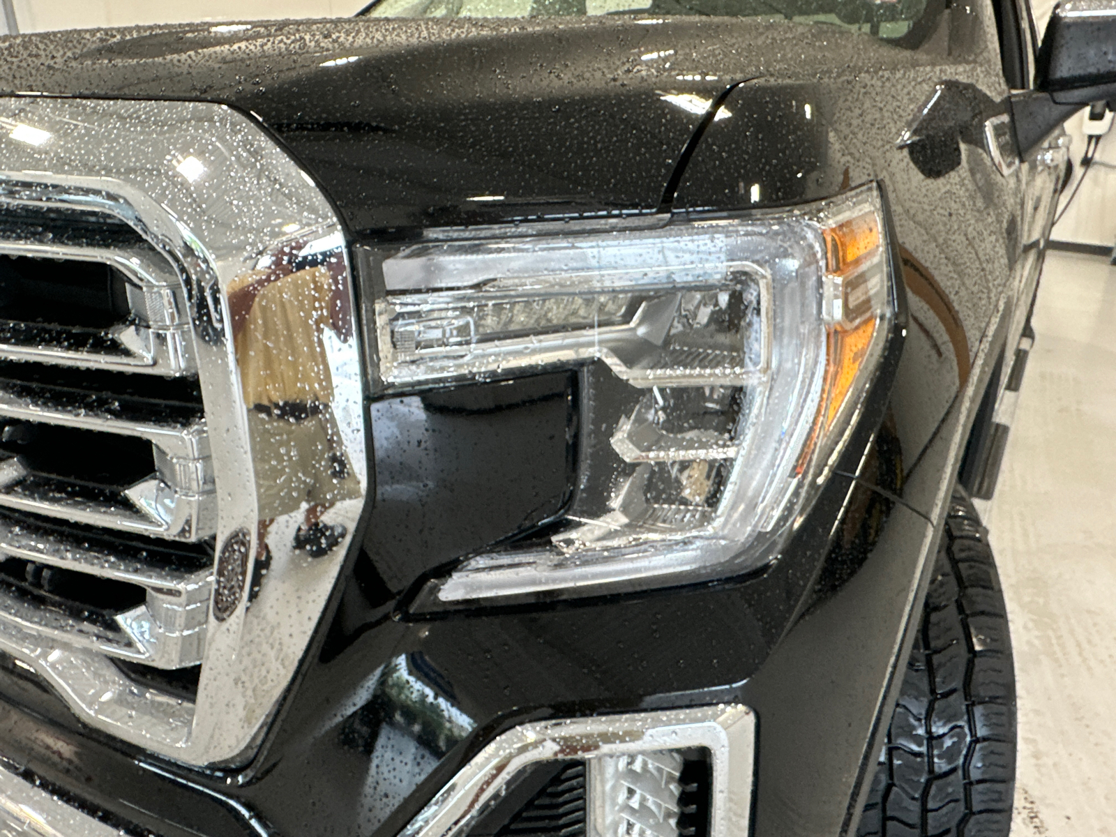 2019 GMC Sierra 1500 SLT 11