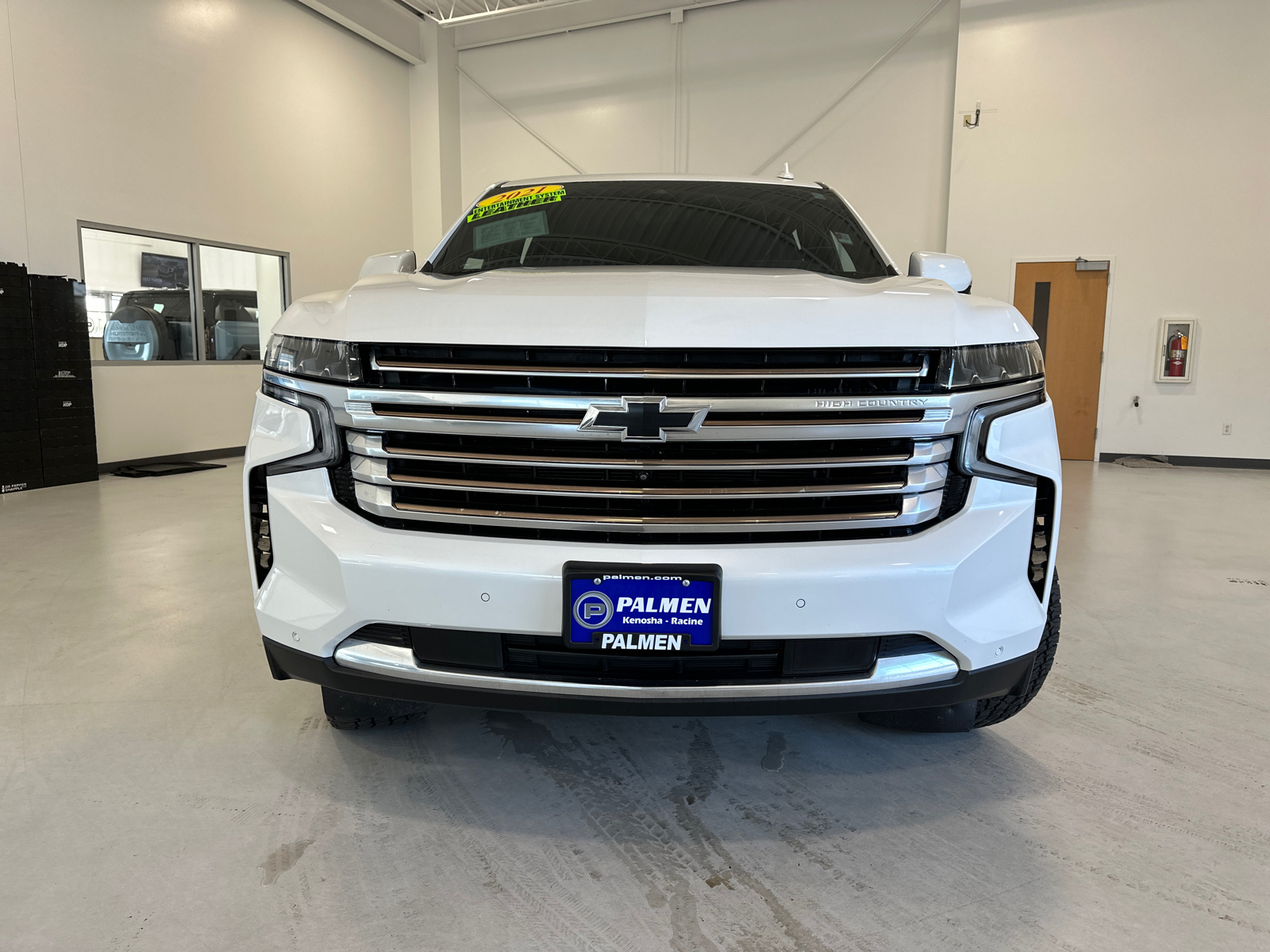 2021 Chevrolet Suburban High Country 3