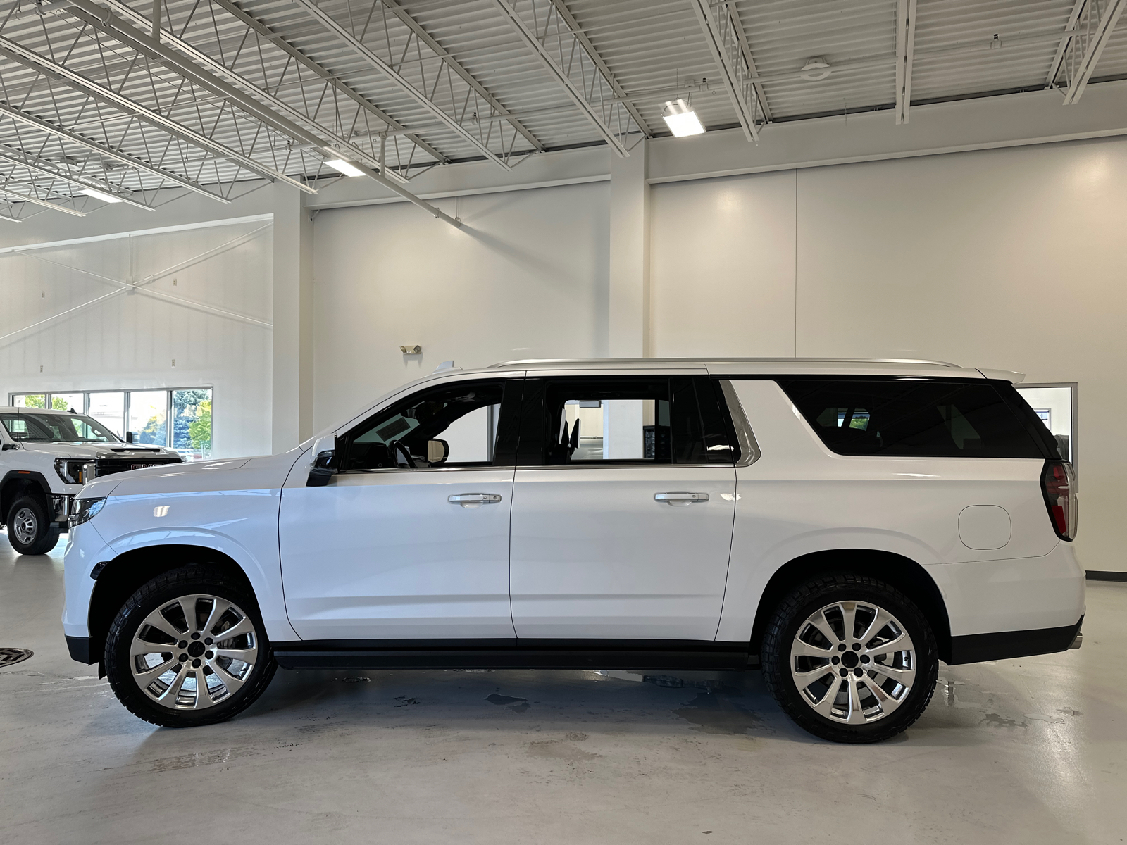 2021 Chevrolet Suburban High Country 9