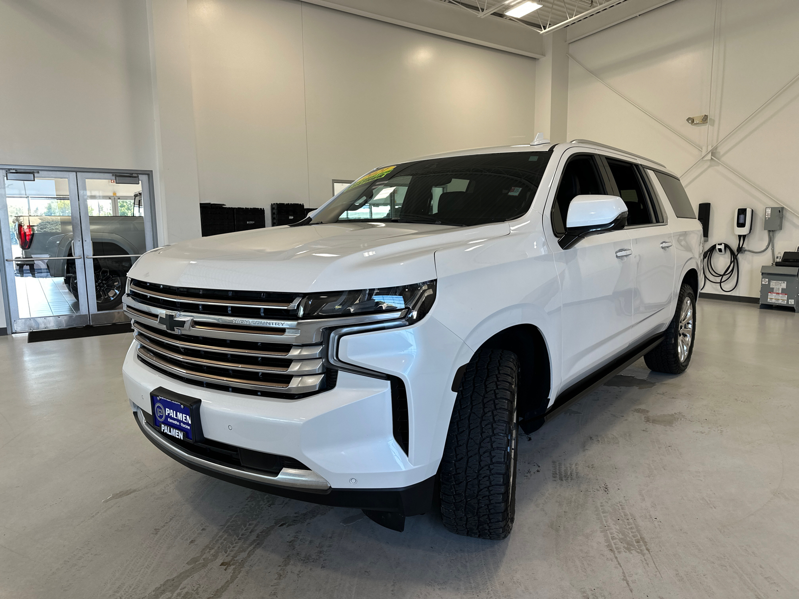 2021 Chevrolet Suburban High Country 10