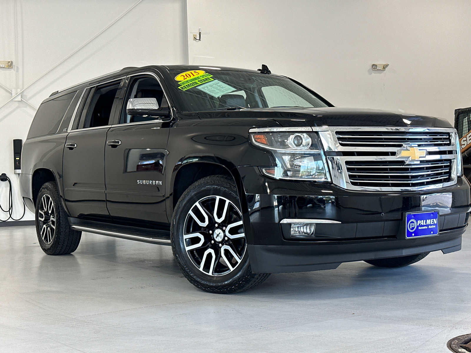 2015 Chevrolet Suburban LTZ 2