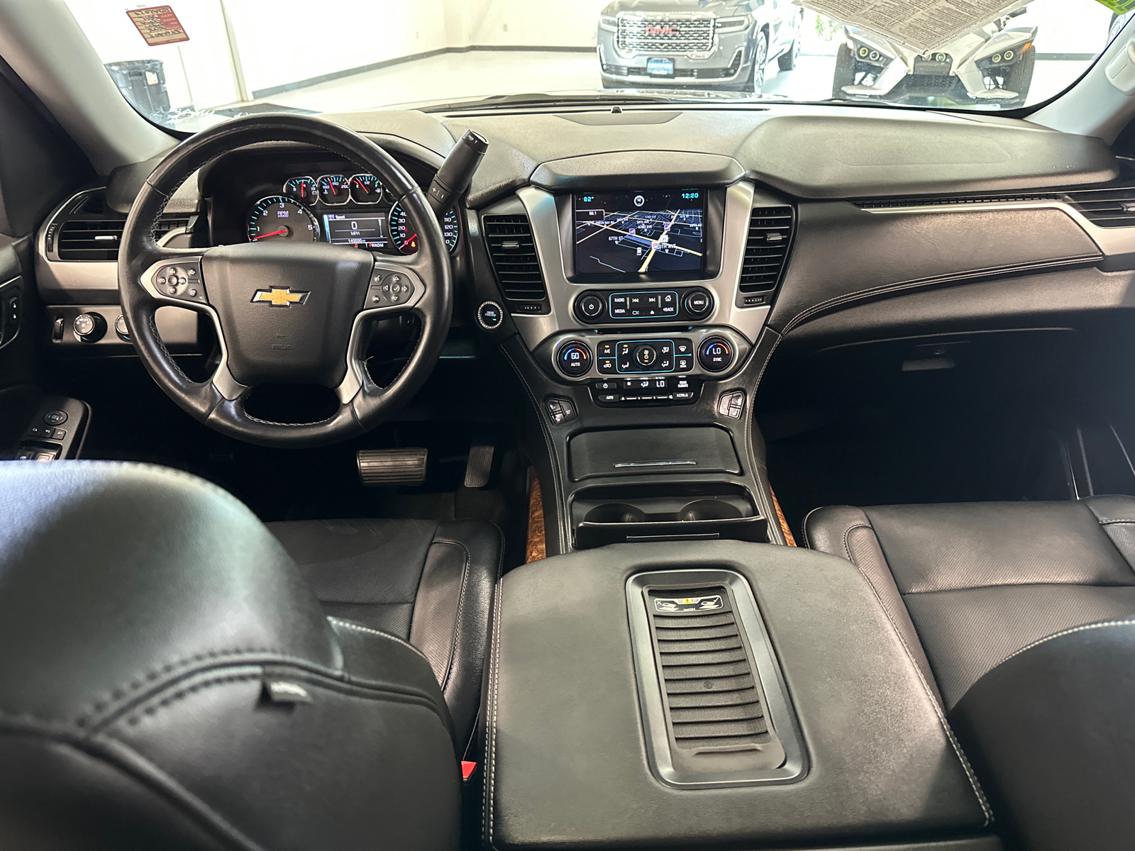 2015 Chevrolet Suburban LTZ 15