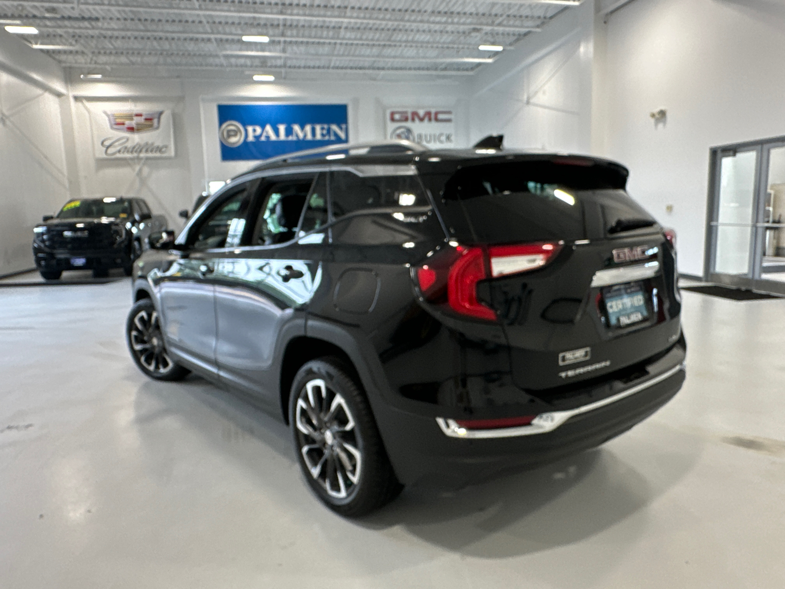 2022 GMC Terrain SLT 8