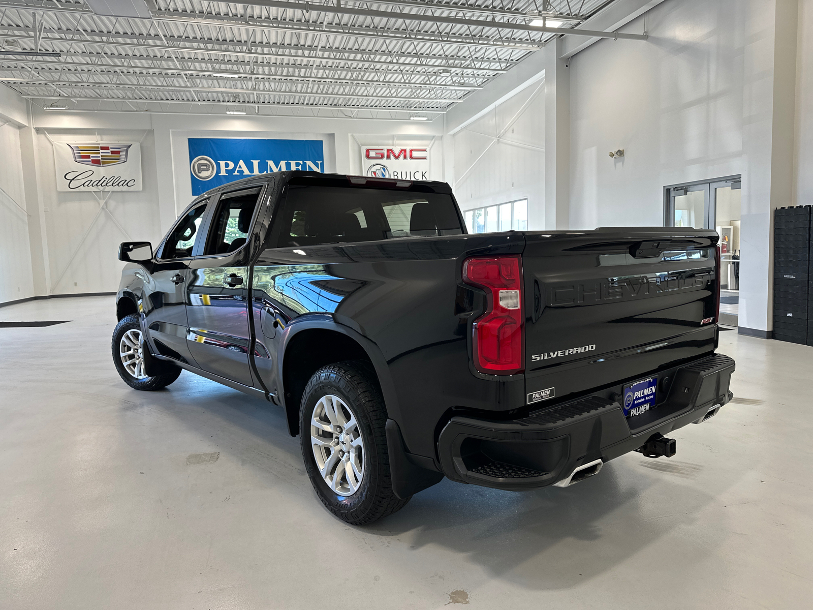 2020 Chevrolet Silverado 1500 RST 8