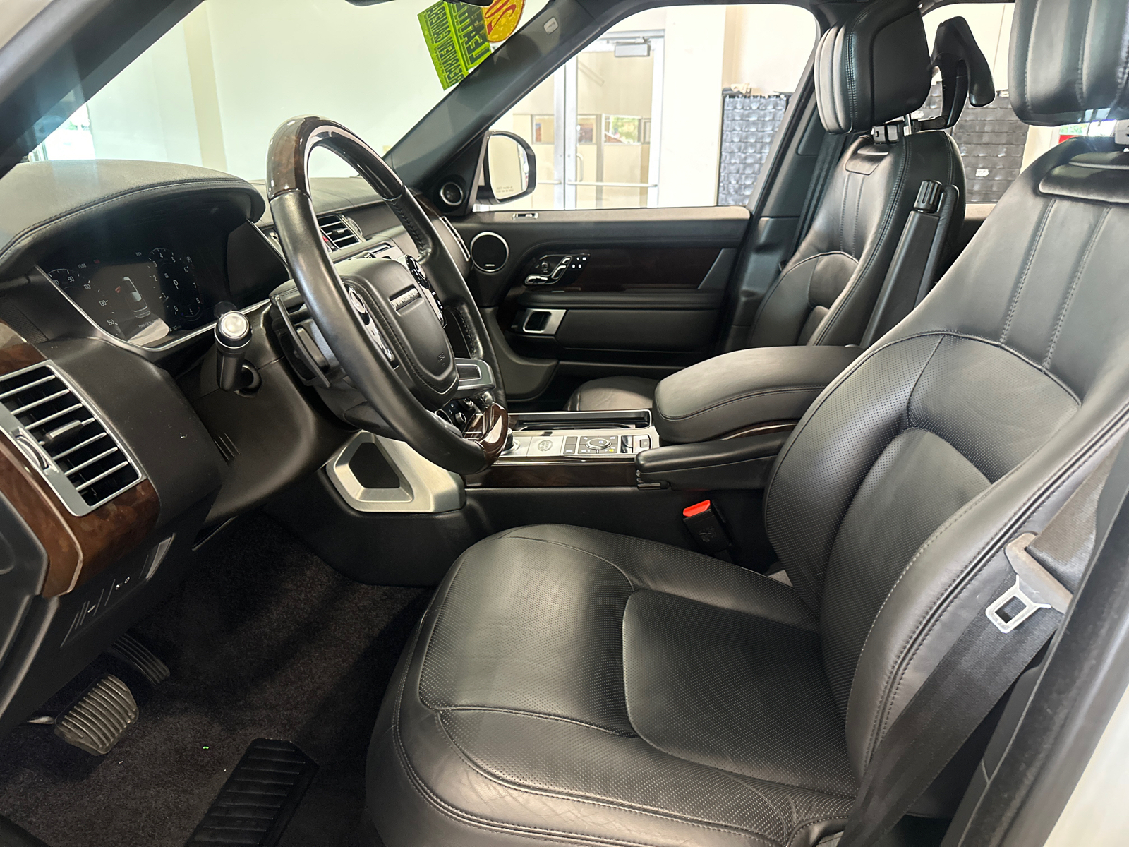 2019 Land Rover Range Rover 3.0L V6 Supercharged HSE 28