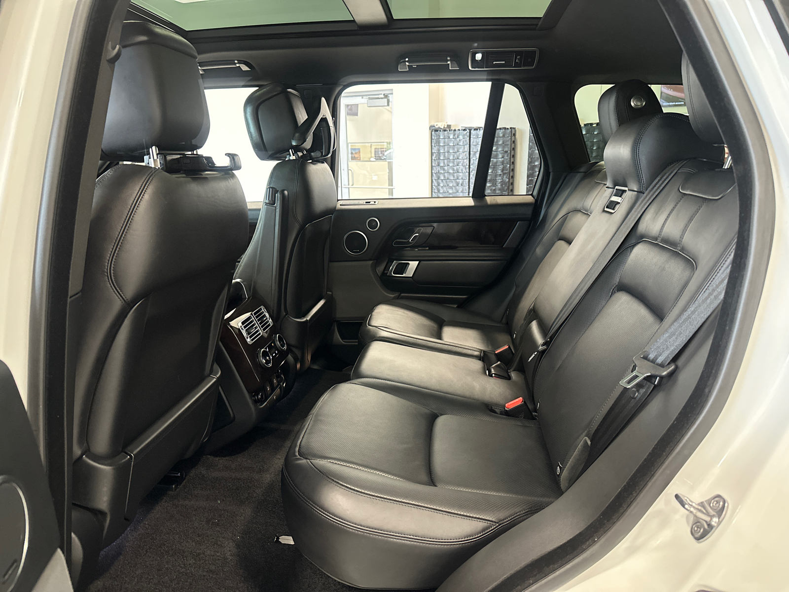 2019 Land Rover Range Rover 3.0L V6 Supercharged HSE 33