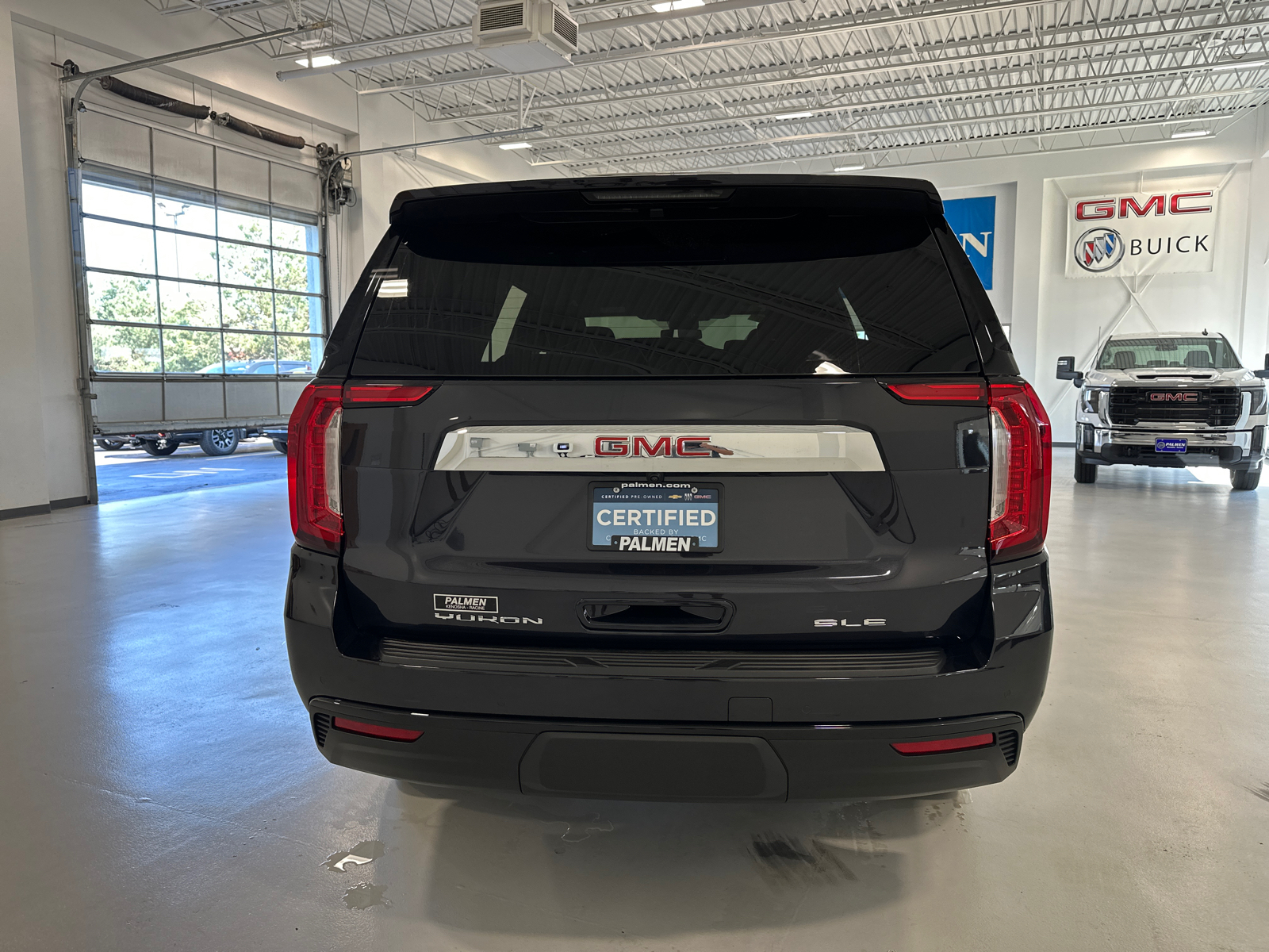 2024 GMC Yukon SLE 7