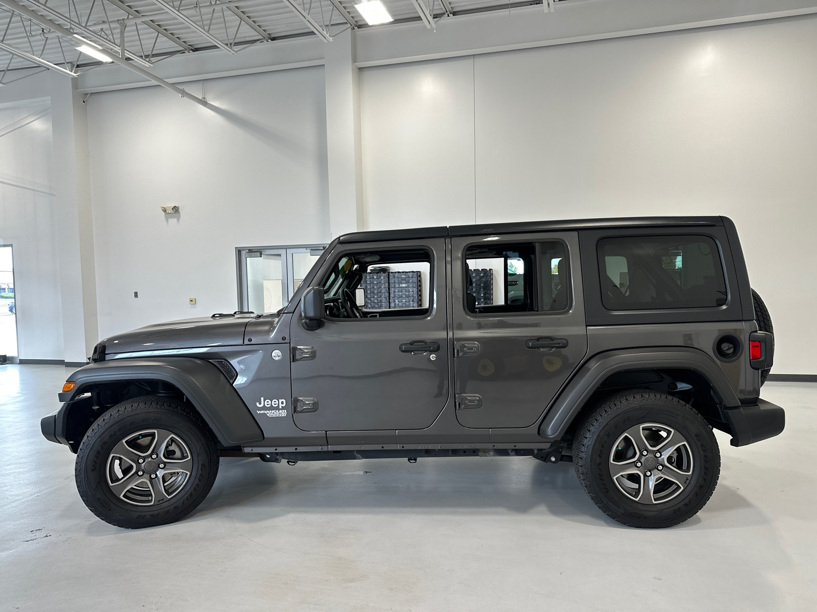 2018 Jeep Wrangler Unlimited Sport S 9