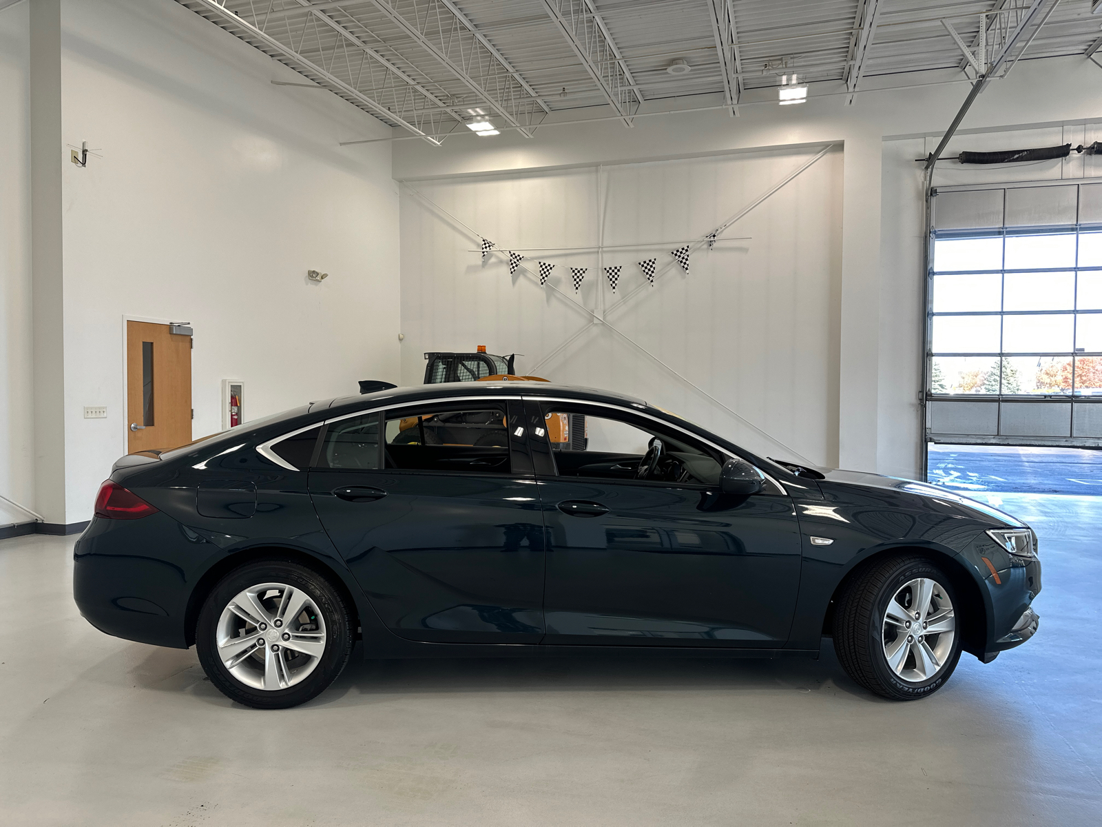 2018 Buick Regal Preferred 5