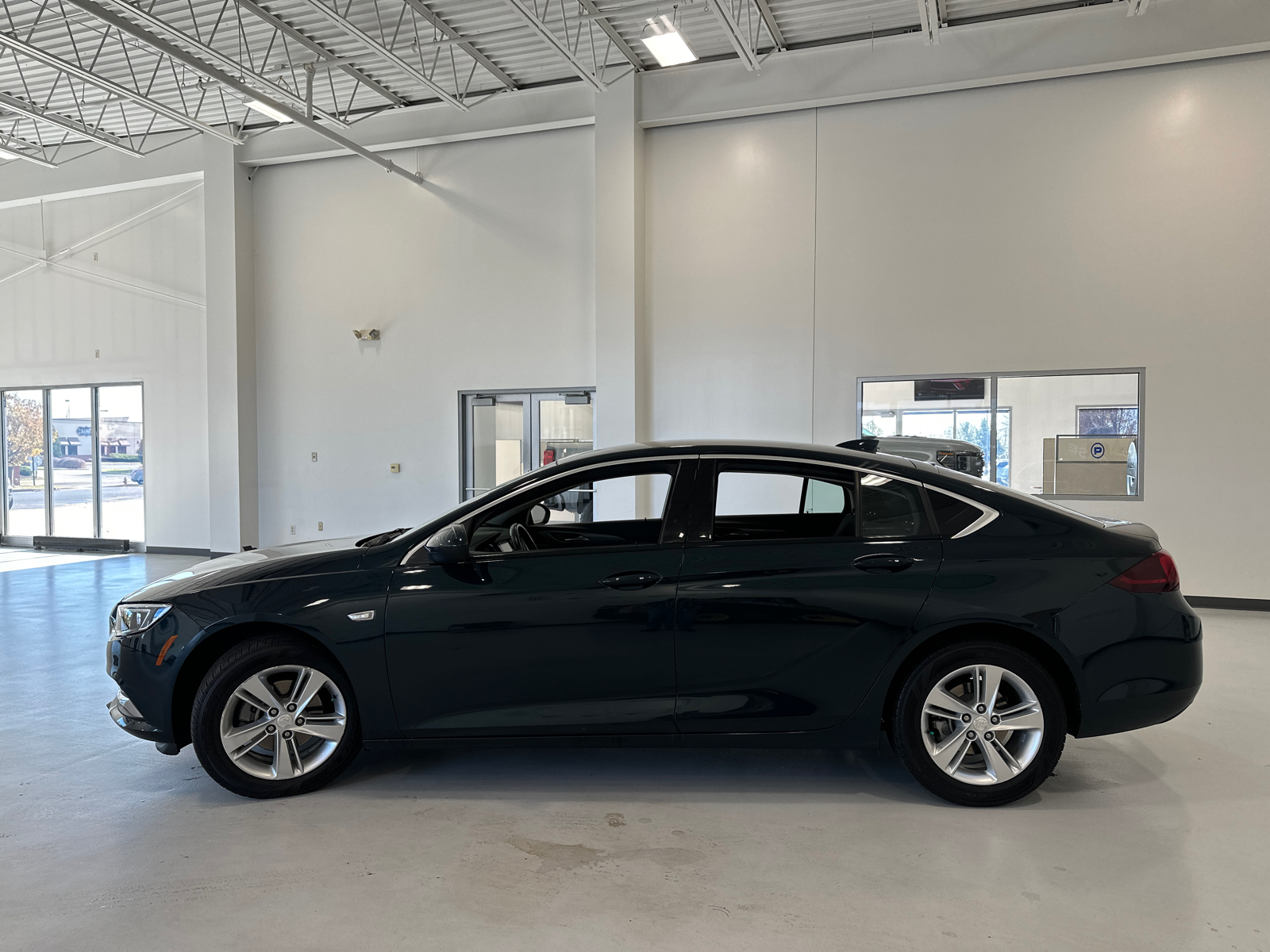 2018 Buick Regal Preferred 9