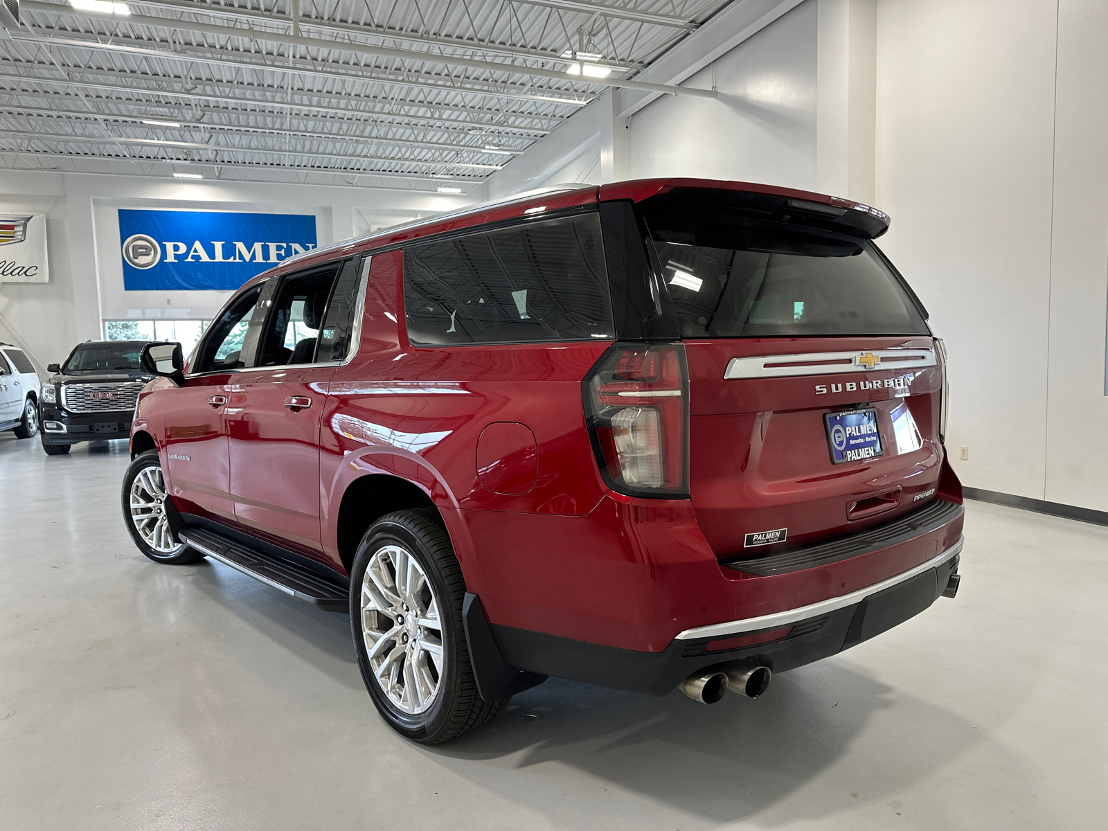 2021 Chevrolet Suburban Premier 8