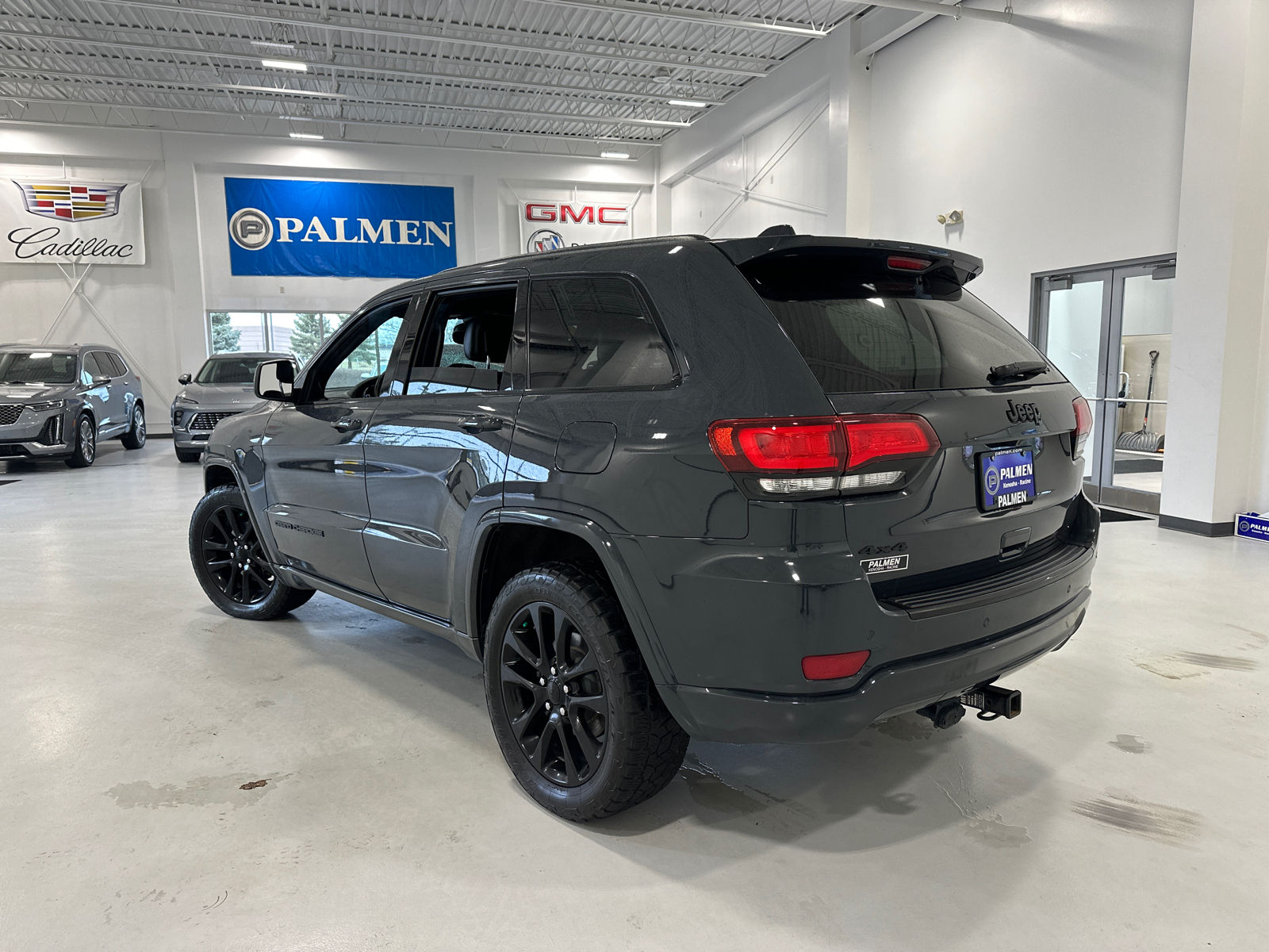 2018 Jeep Grand Cherokee Altitude 8