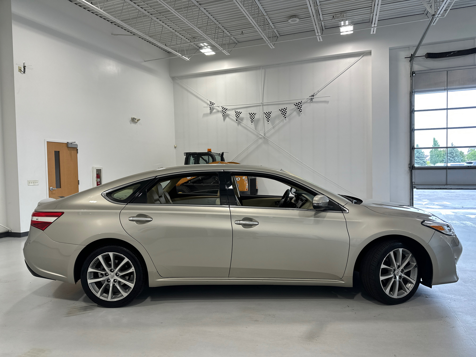 2014 Toyota Avalon  5