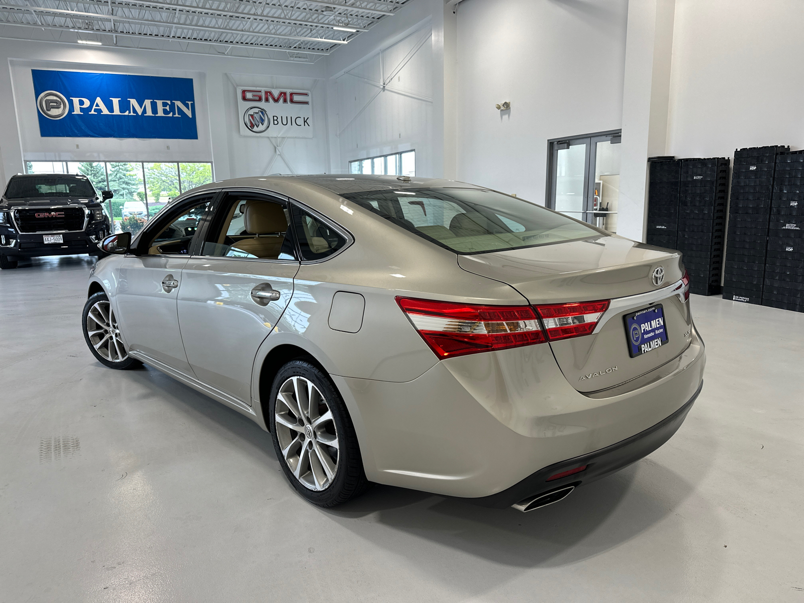 2014 Toyota Avalon  8