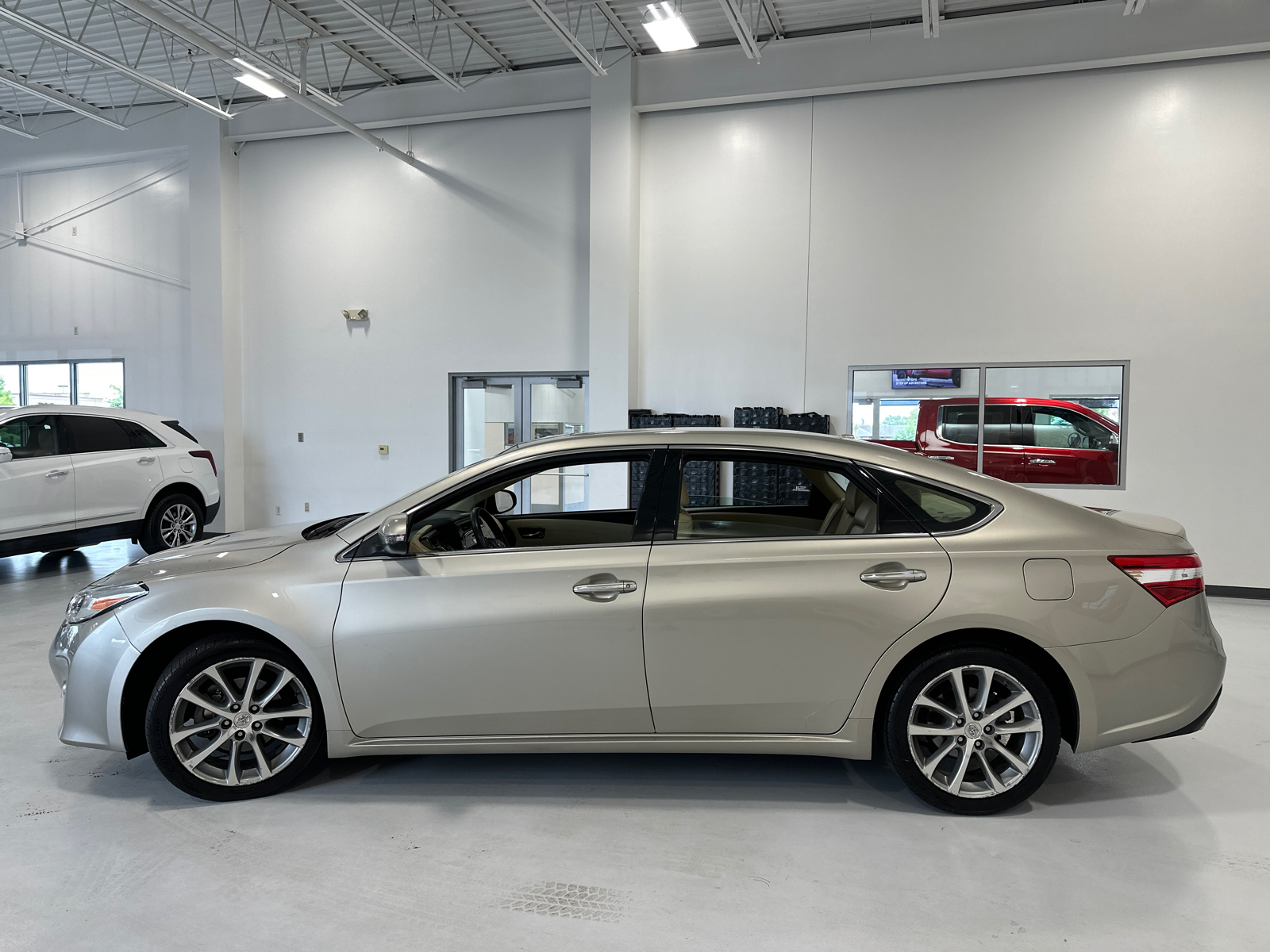 2014 Toyota Avalon  9