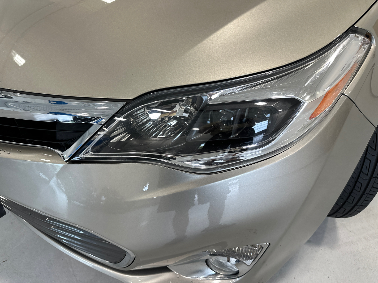 2014 Toyota Avalon  11