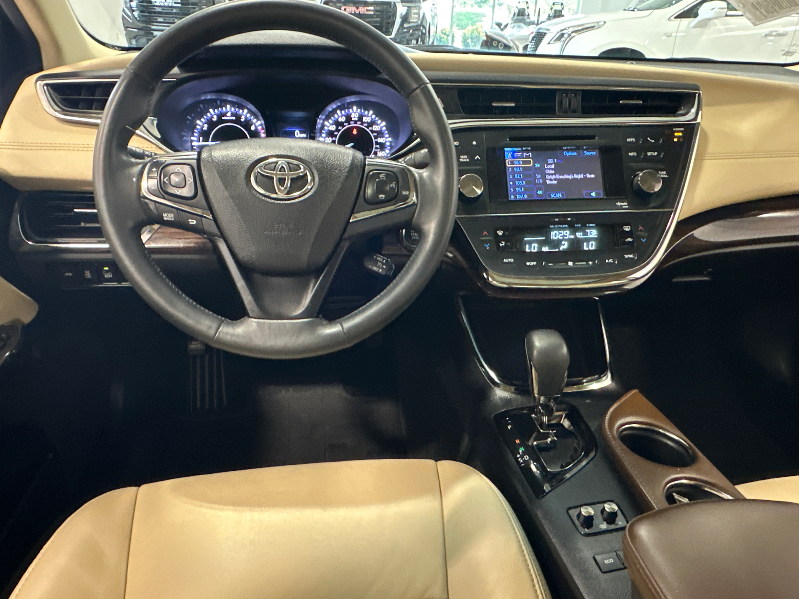 2014 Toyota Avalon  16