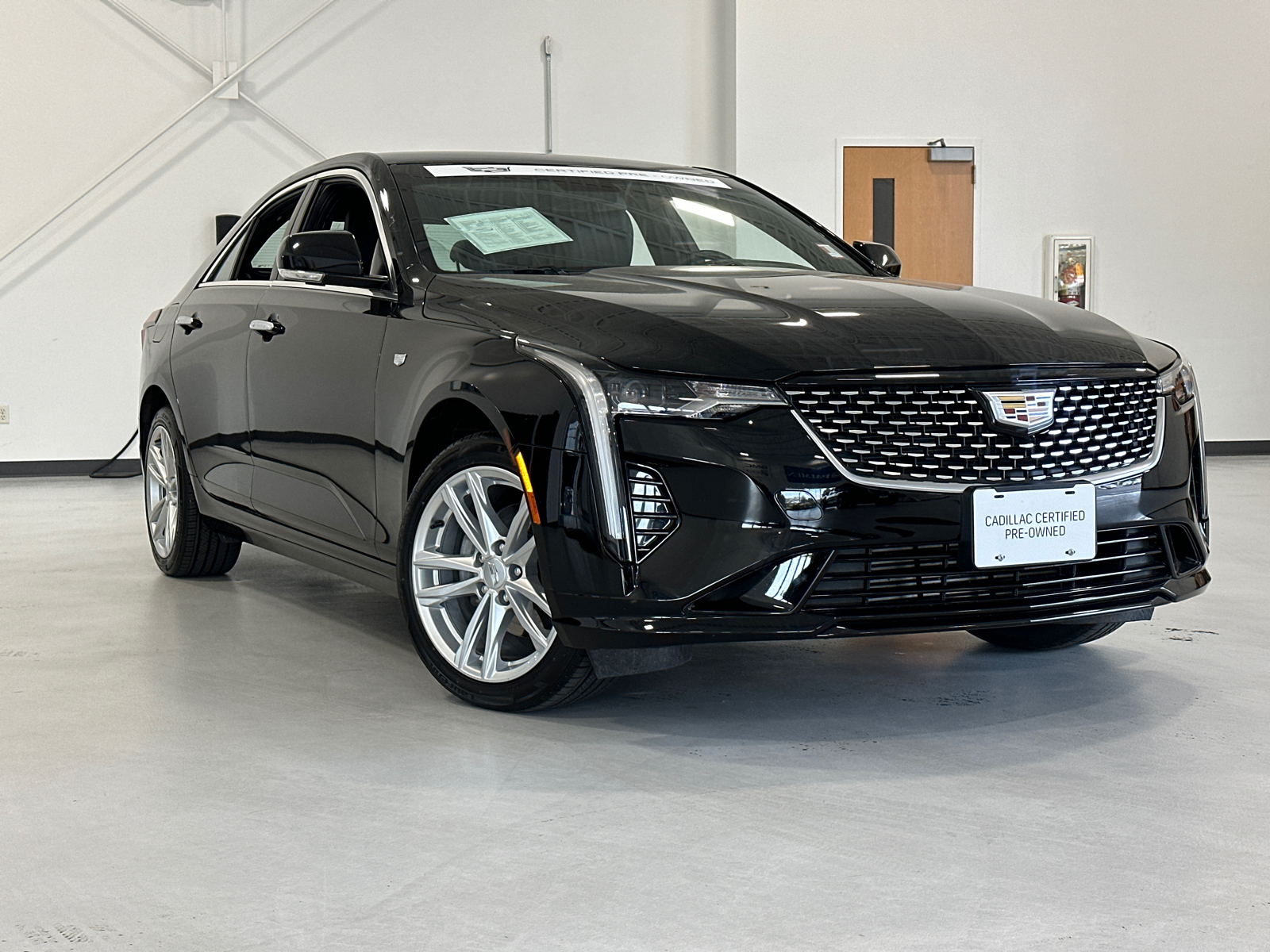 2020 Cadillac CT4 Luxury 2