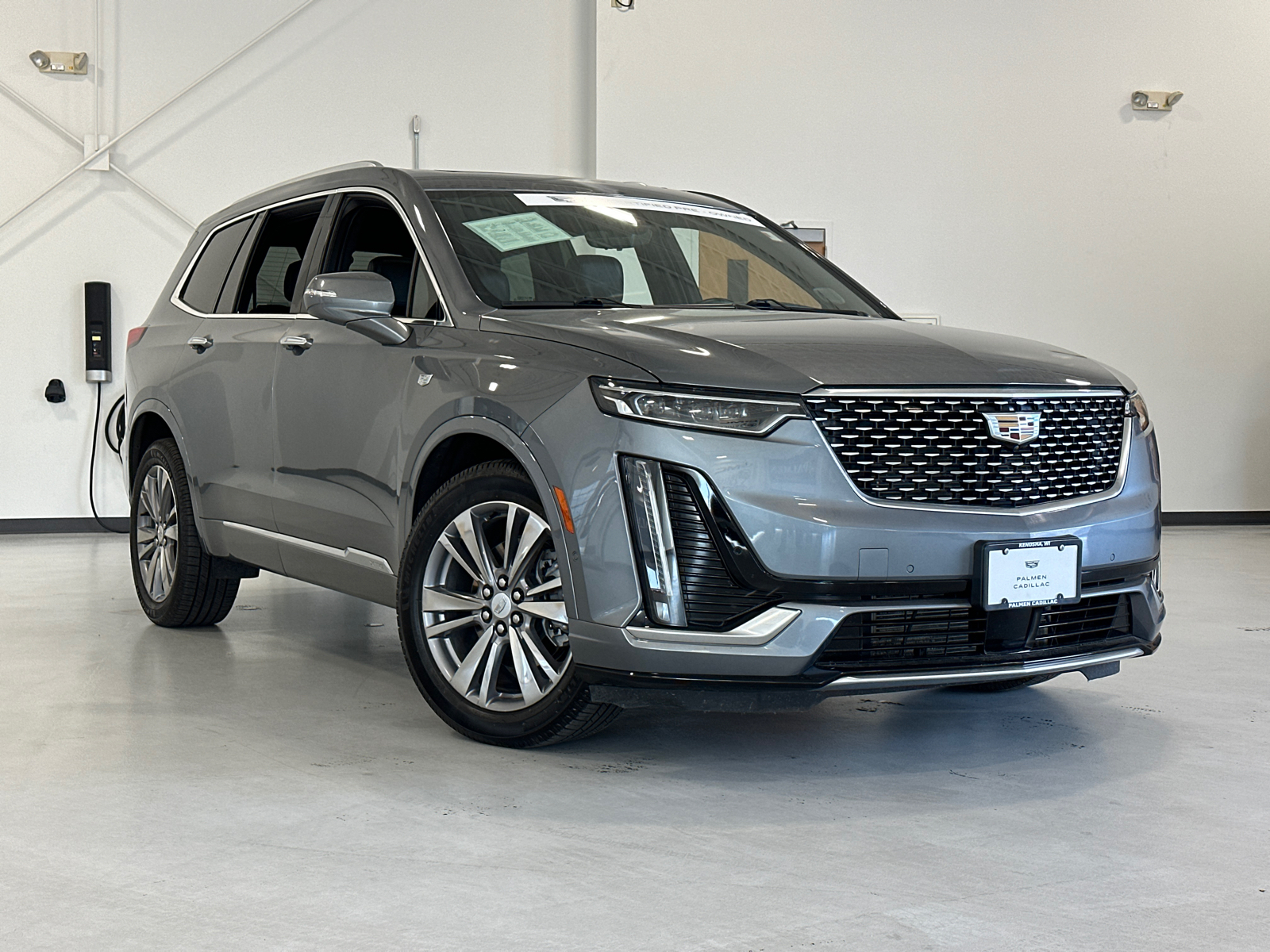 2022 Cadillac XT6 Premium Luxury 1