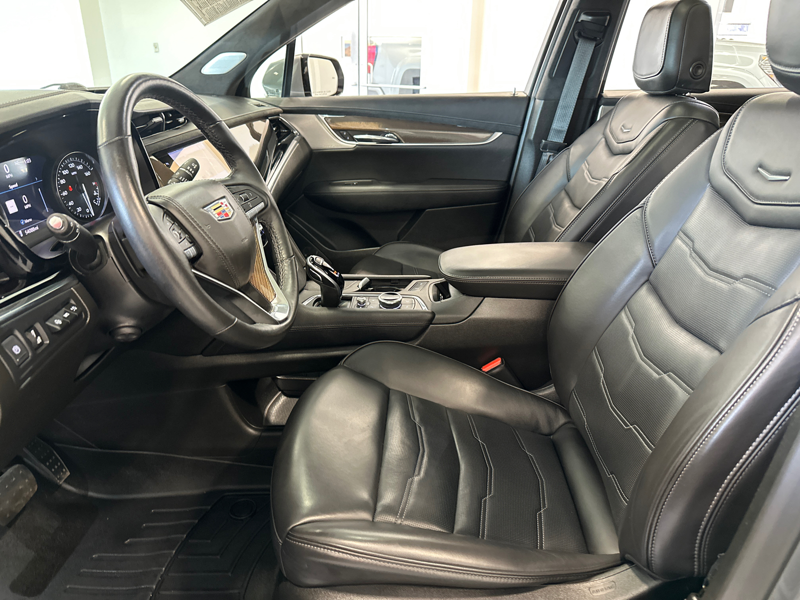 2022 Cadillac XT6 Premium Luxury 24