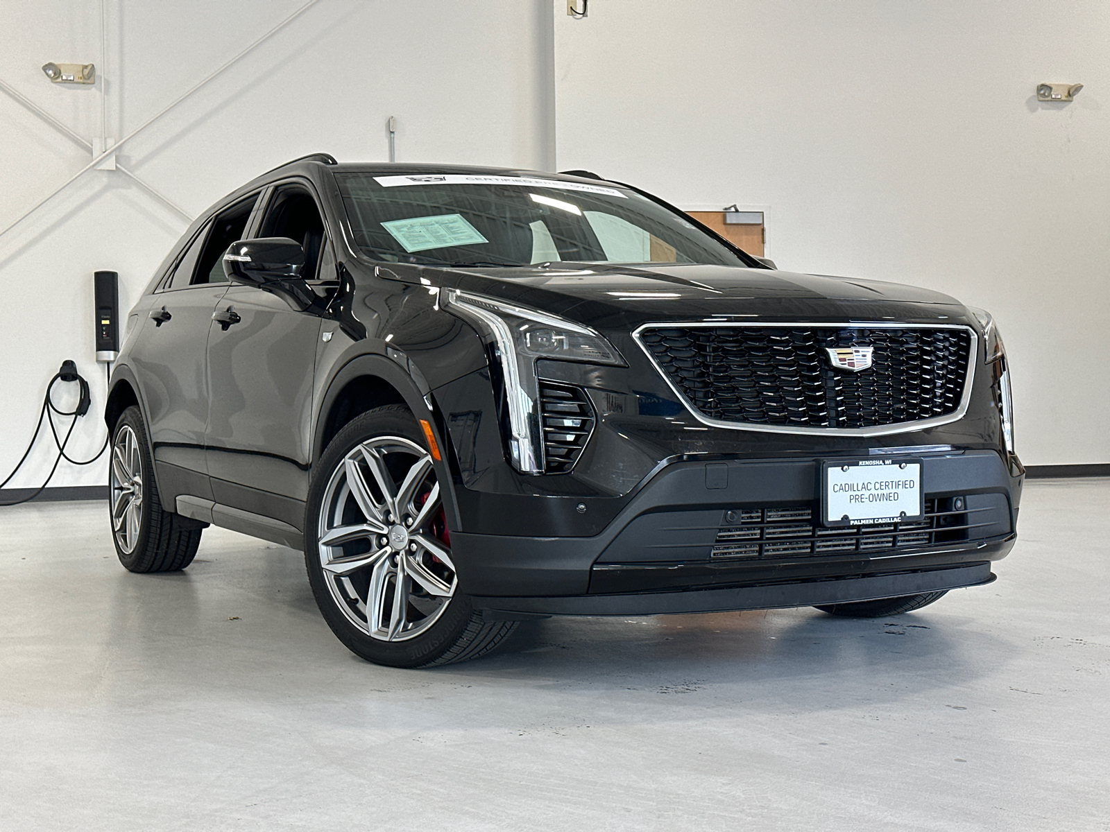 2021 Cadillac XT4 Sport 3