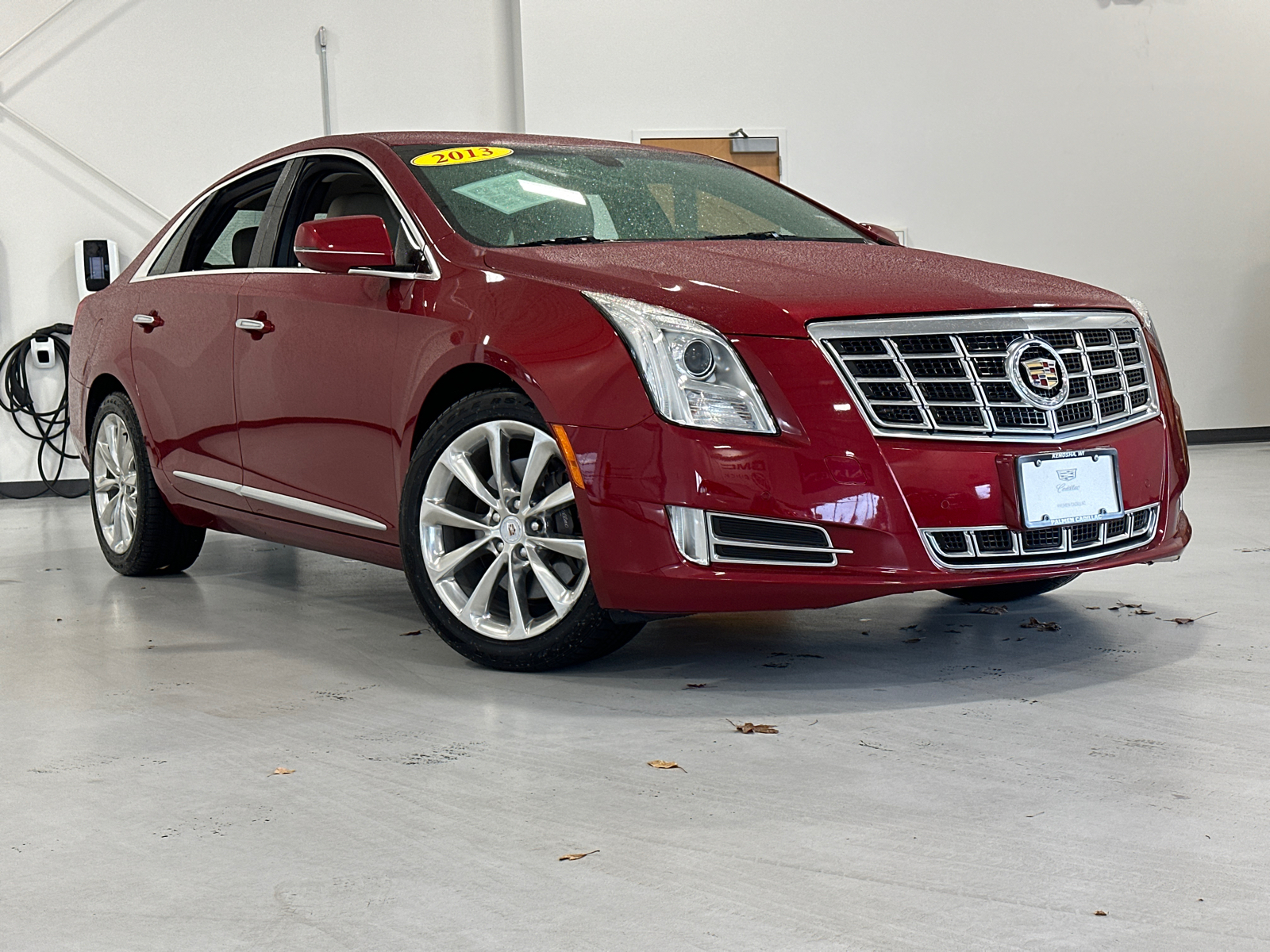 2013 Cadillac XTS Luxury 2