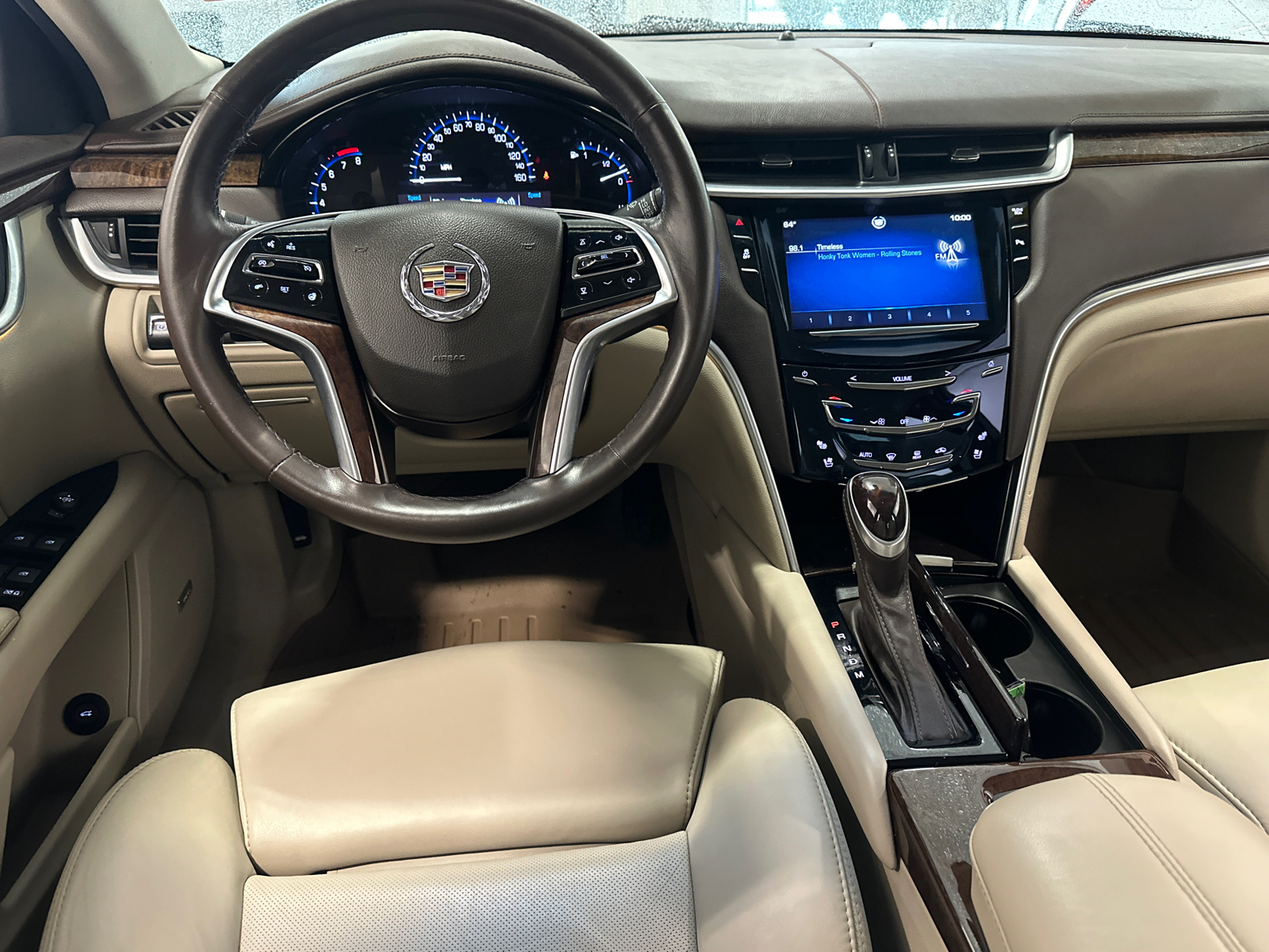 2013 Cadillac XTS Luxury 11