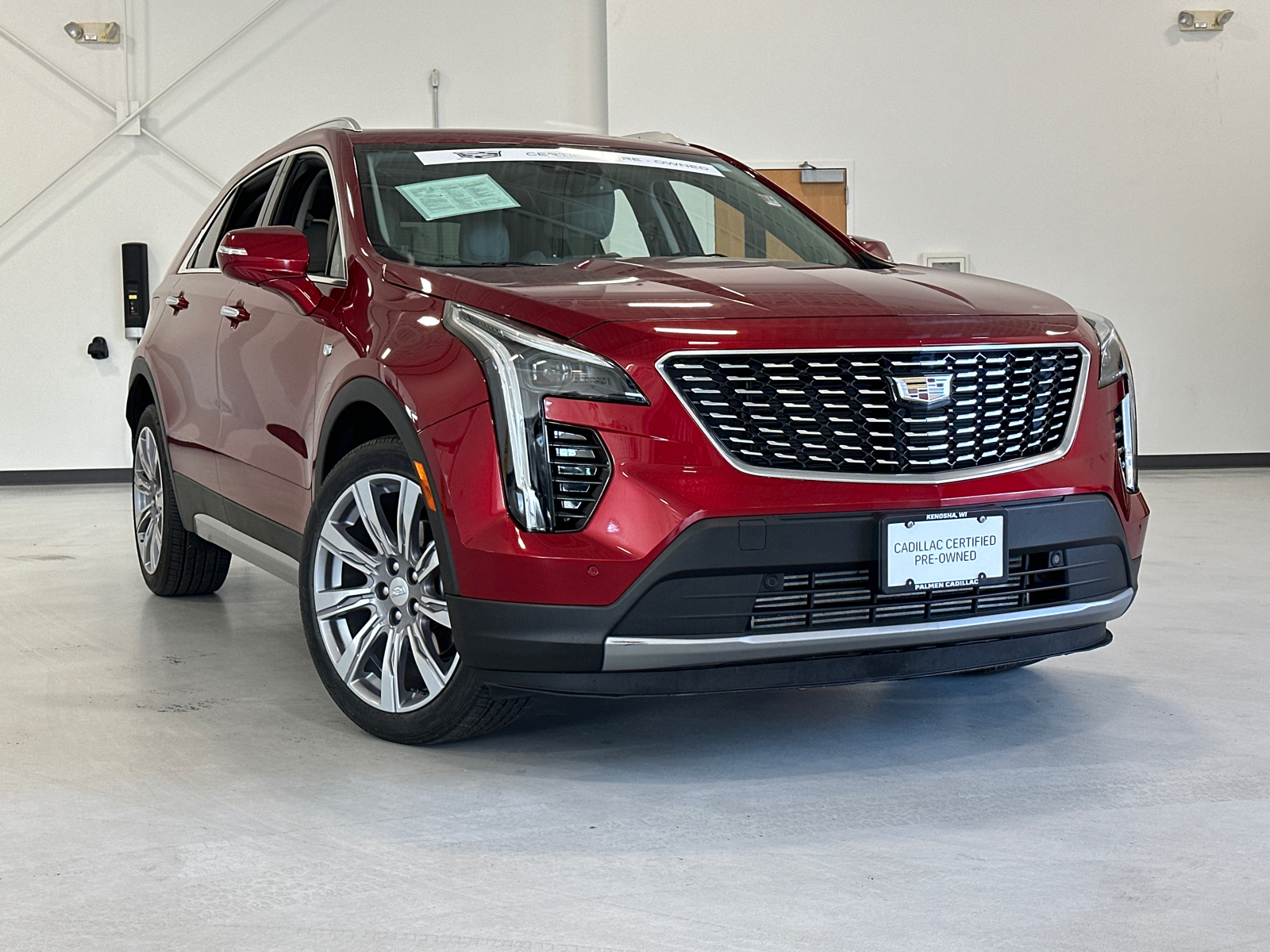 2021 Cadillac XT4 Premium Luxury 1