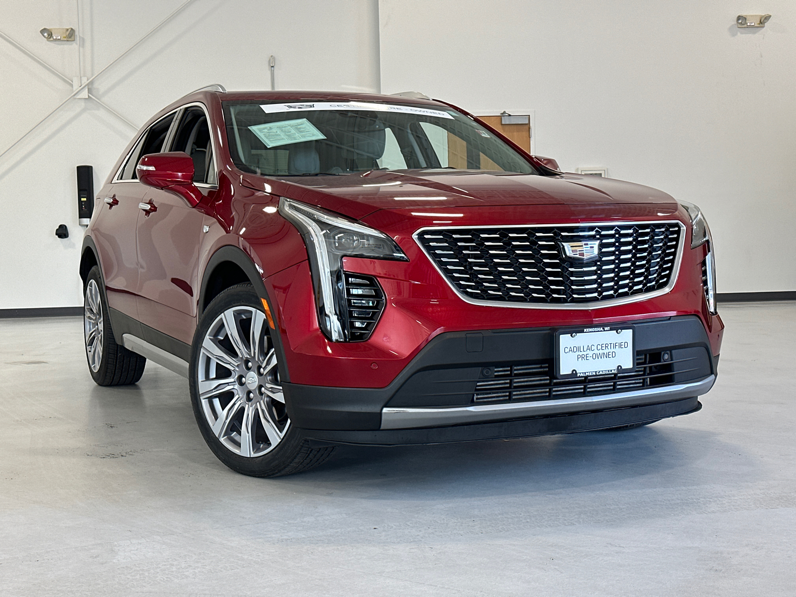 2021 Cadillac XT4 Premium Luxury 2