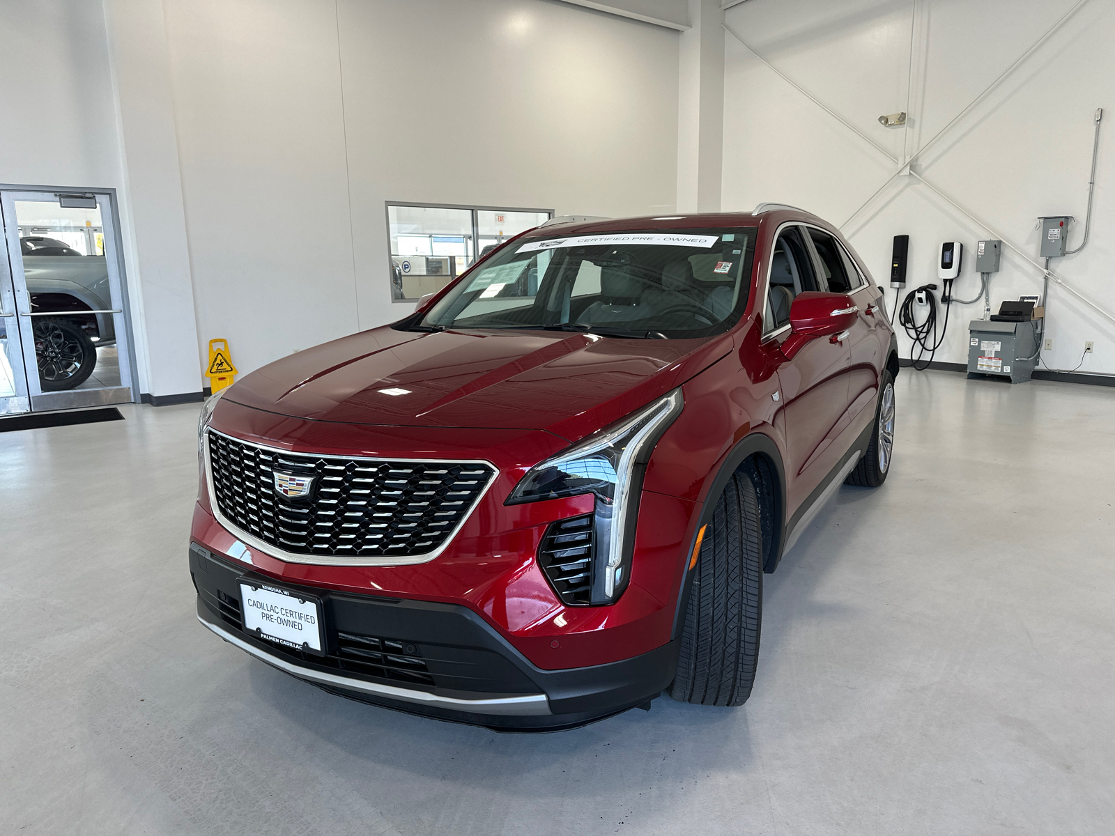 2021 Cadillac XT4 Premium Luxury 6