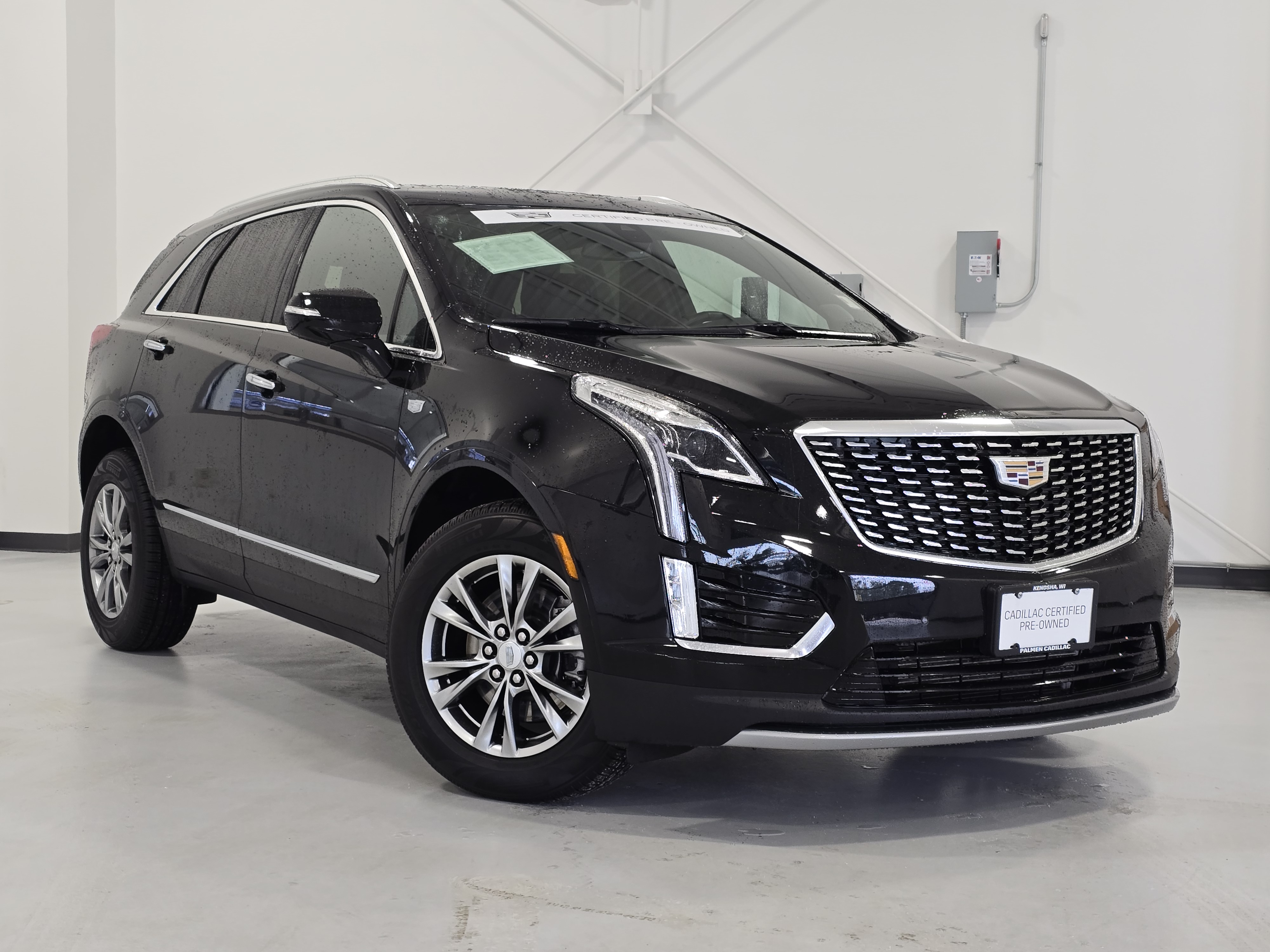 2021 Cadillac XT5 Premium Luxury 2