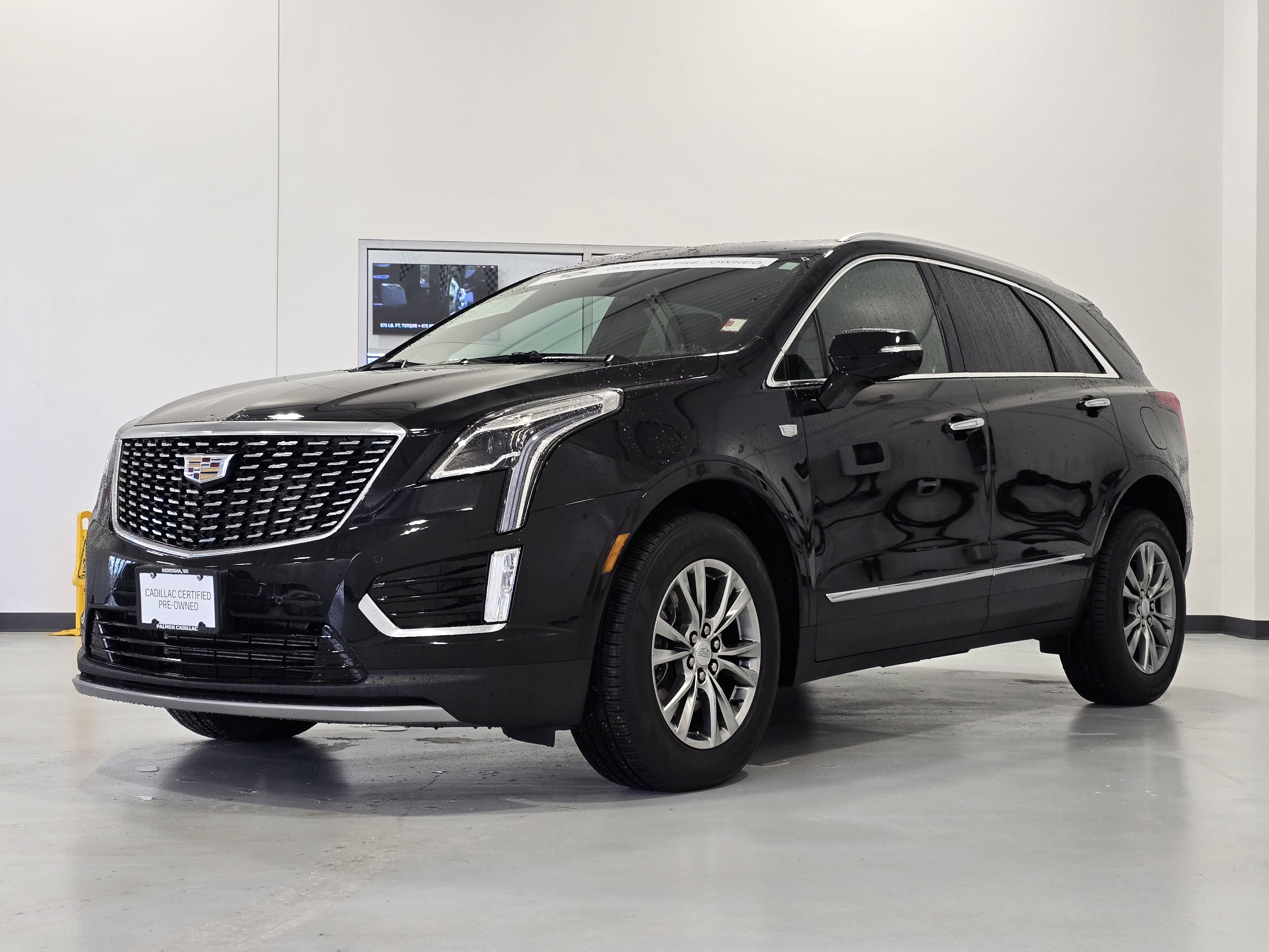 2021 Cadillac XT5 Premium Luxury 4