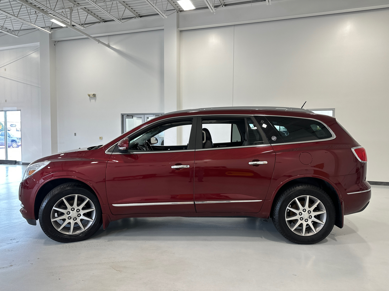 2017 Buick Enclave Leather Group 9