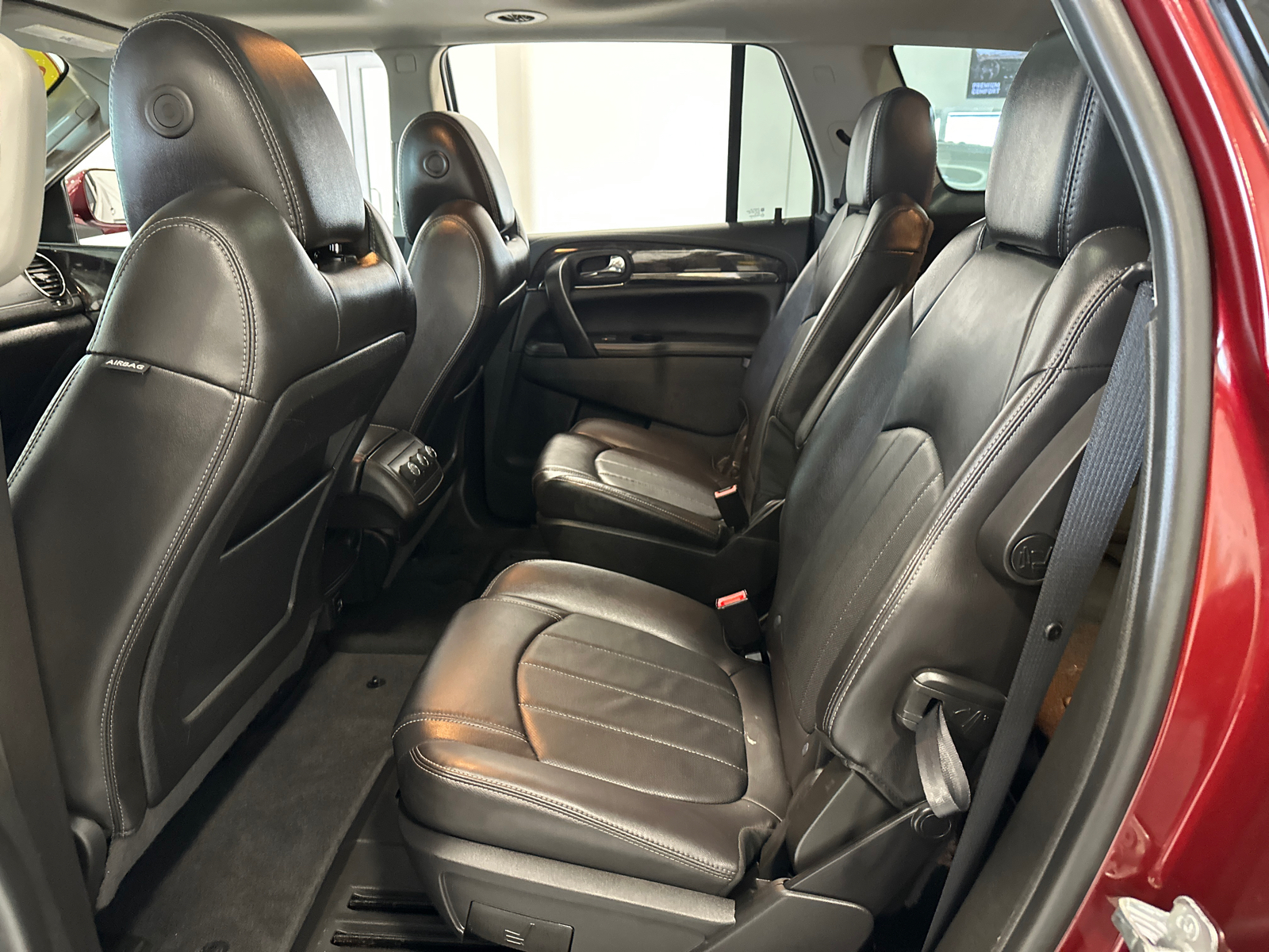 2017 Buick Enclave Leather Group 32