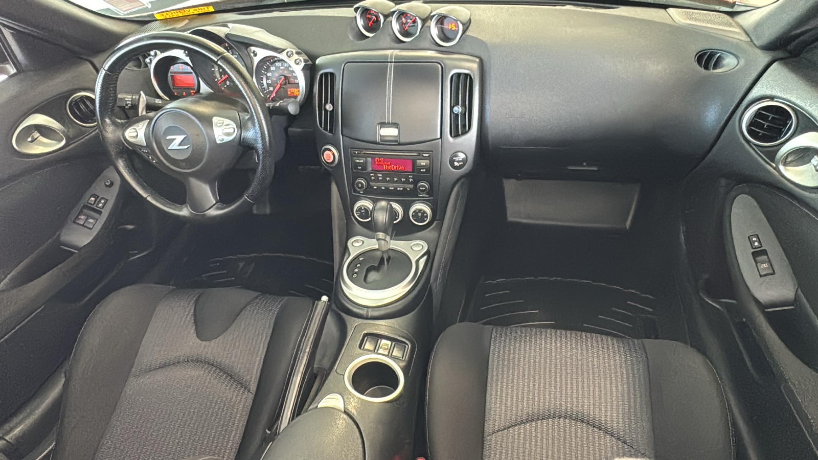 2016 Nissan 370Z Base 10