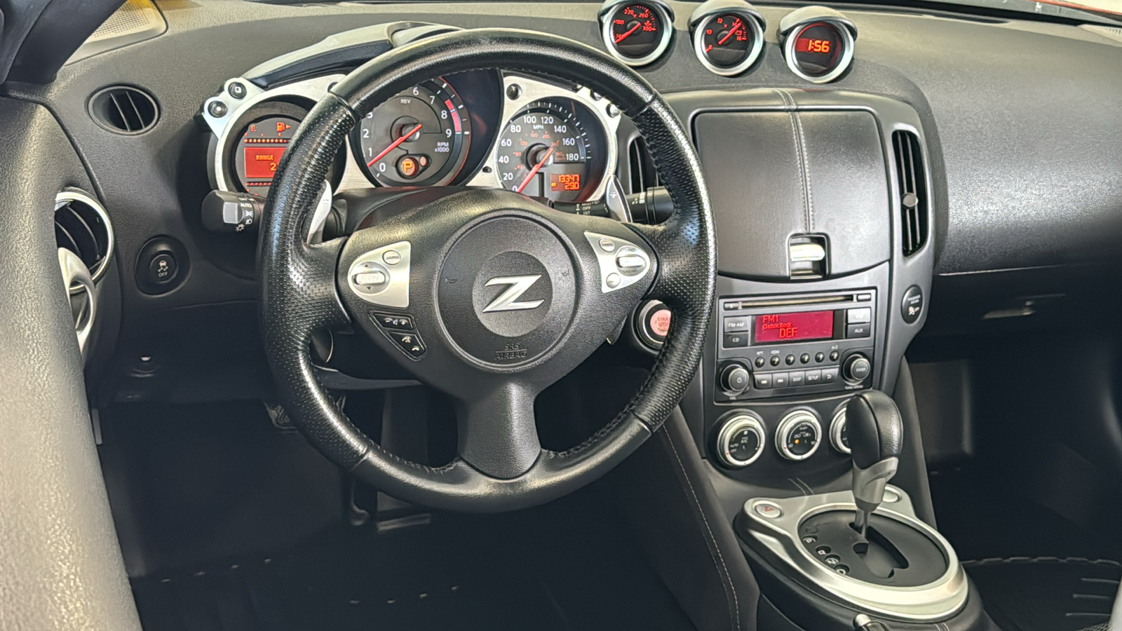 2016 Nissan 370Z Base 43